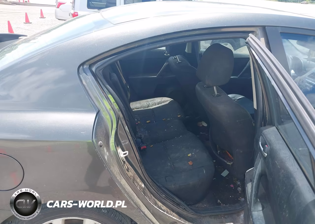 2011 Mazda Mazda3 I Touring VIN:JM1BL1VF4B1358413 - 8