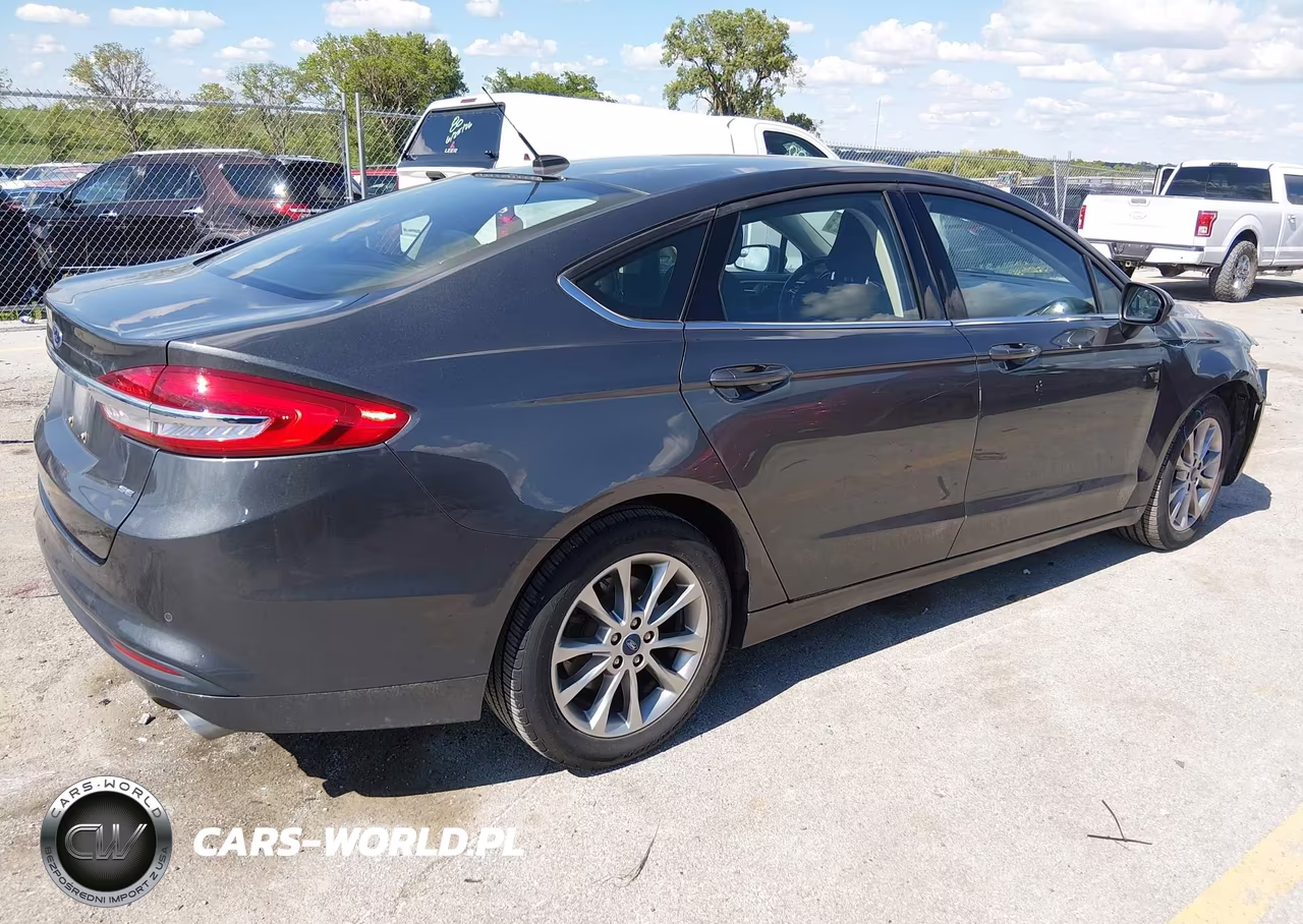 2017 Ford Fusion Se VIN:3FA6P0H77HR357944 - 4