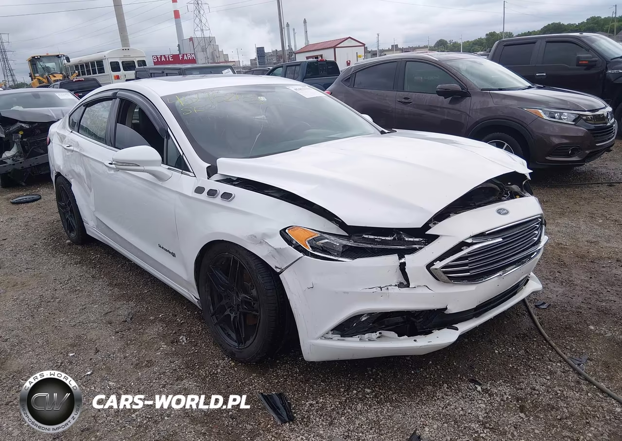 2018 Ford Fusion Hybrid Platinum-Titanium – zdjęcie 1 z 16