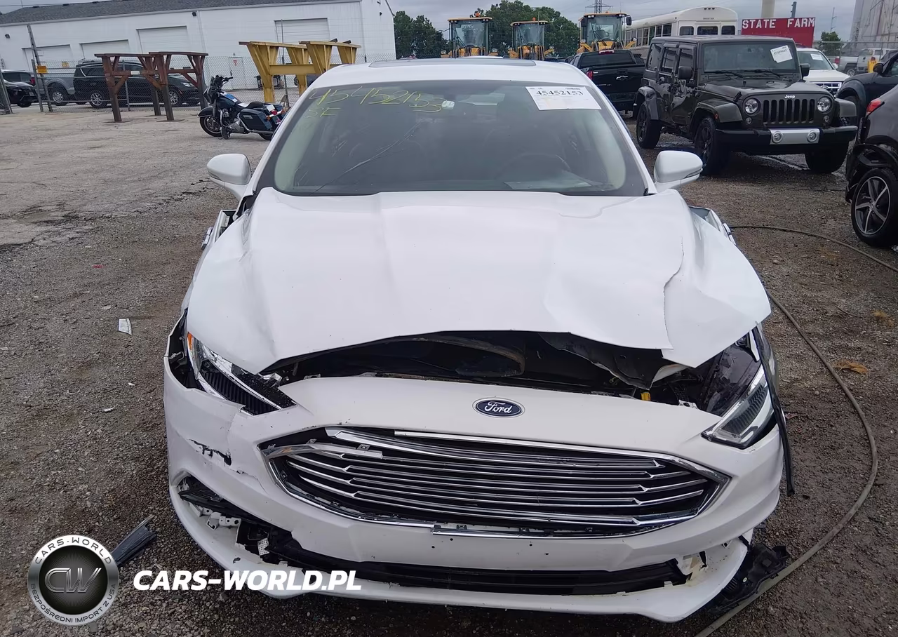 2018 Ford Fusion Hybrid Platinum-Titanium VIN:3FA6P0RU9JR101718 - 11