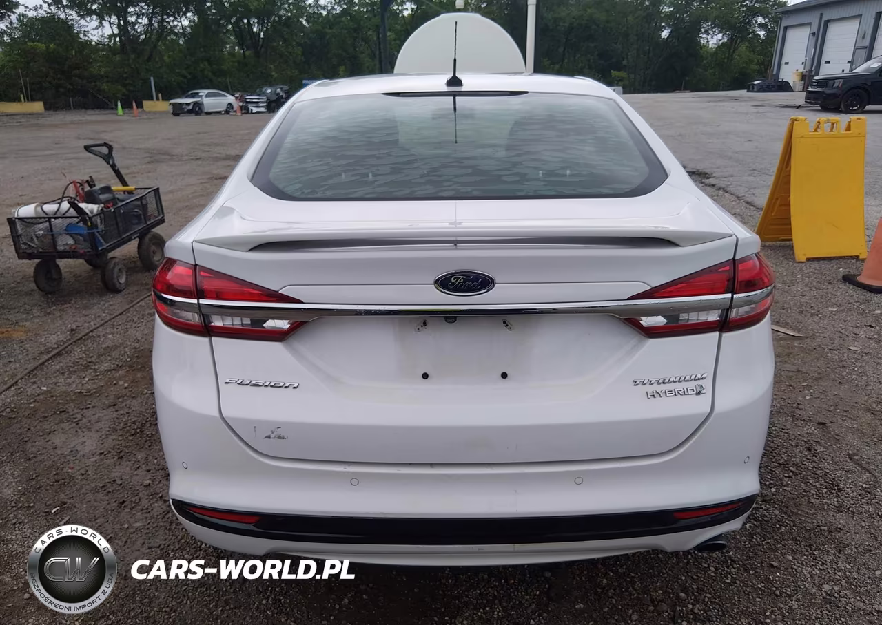 2018 Ford Fusion Hybrid Platinum-Titanium VIN:3FA6P0RU9JR101718 - 15
