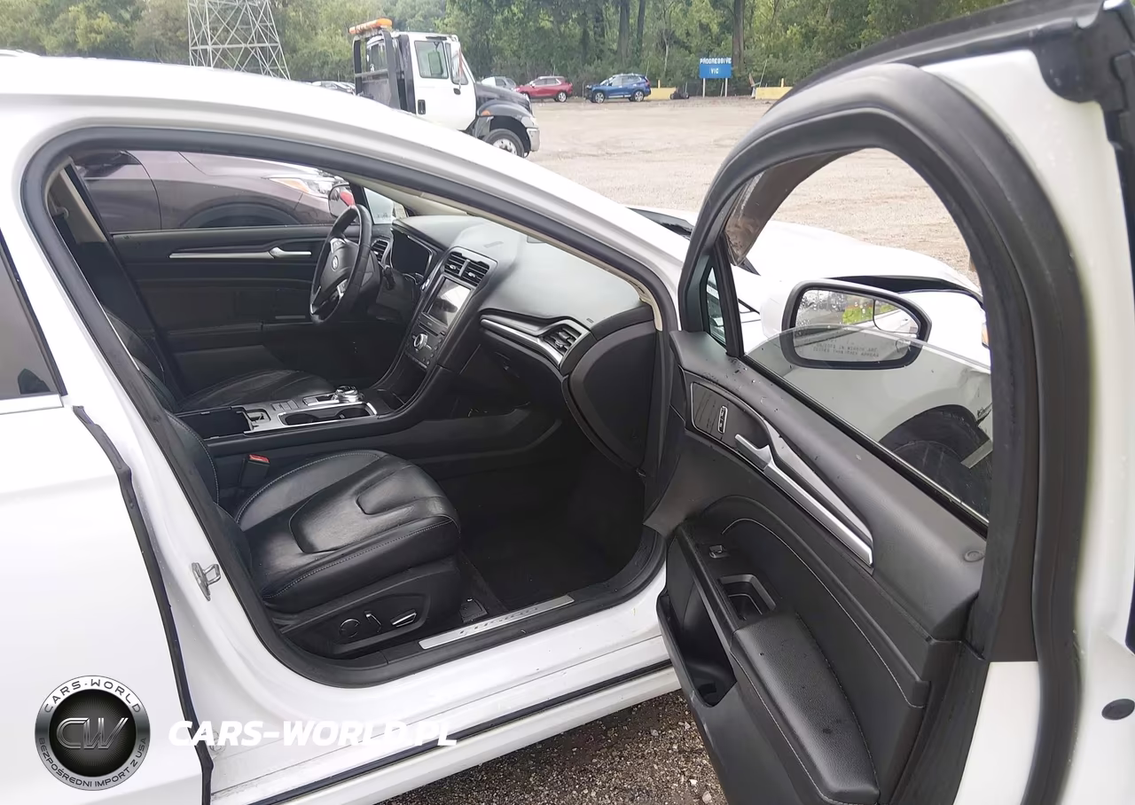 2018 Ford Fusion Hybrid Platinum-Titanium VIN:3FA6P0RU9JR101718 - 5