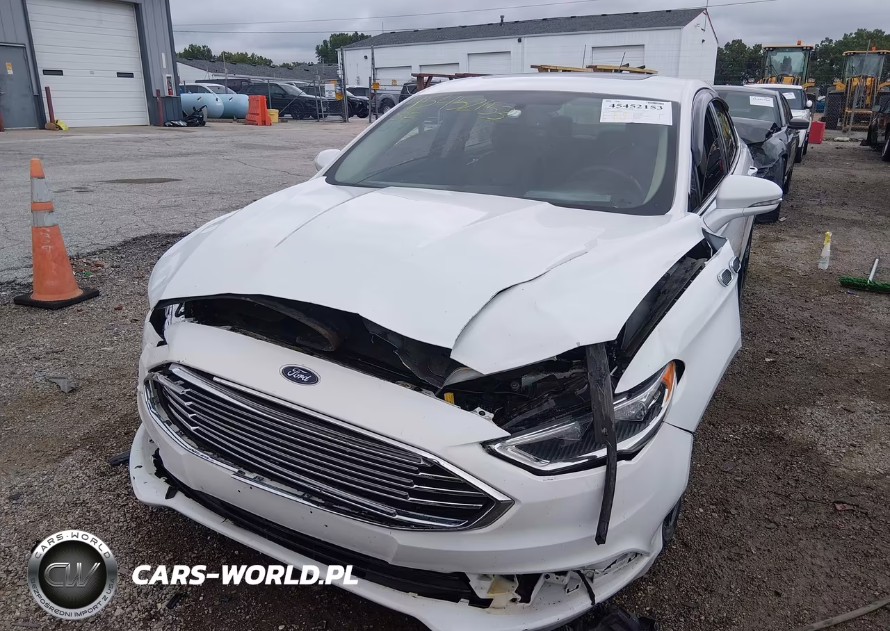 2018 Ford Fusion Hybrid Platinum-Titanium VIN:3FA6P0RU9JR101718 - 6