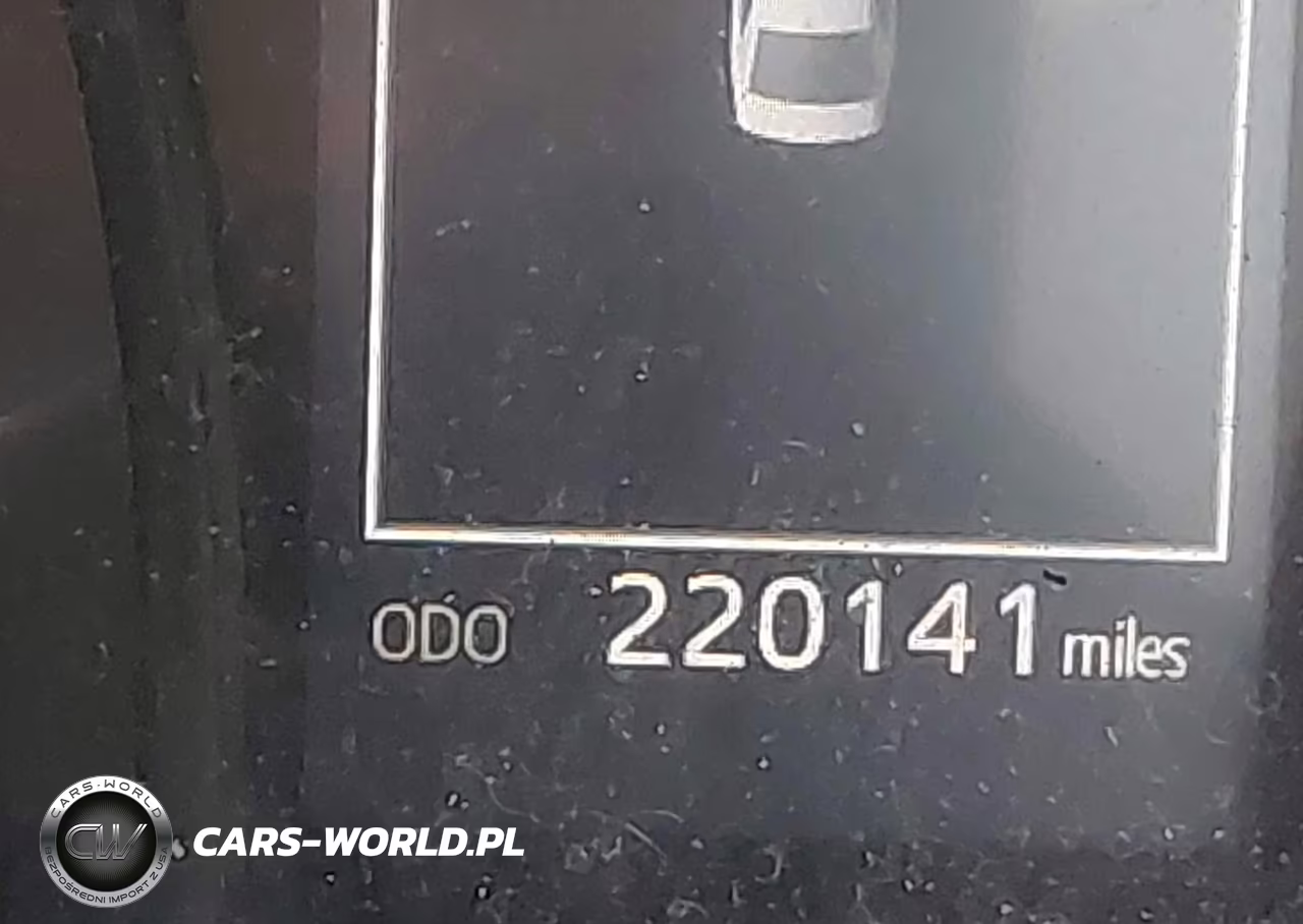 2018 Toyota Camry Le VIN:4T1B11HK9JU646564 - 14