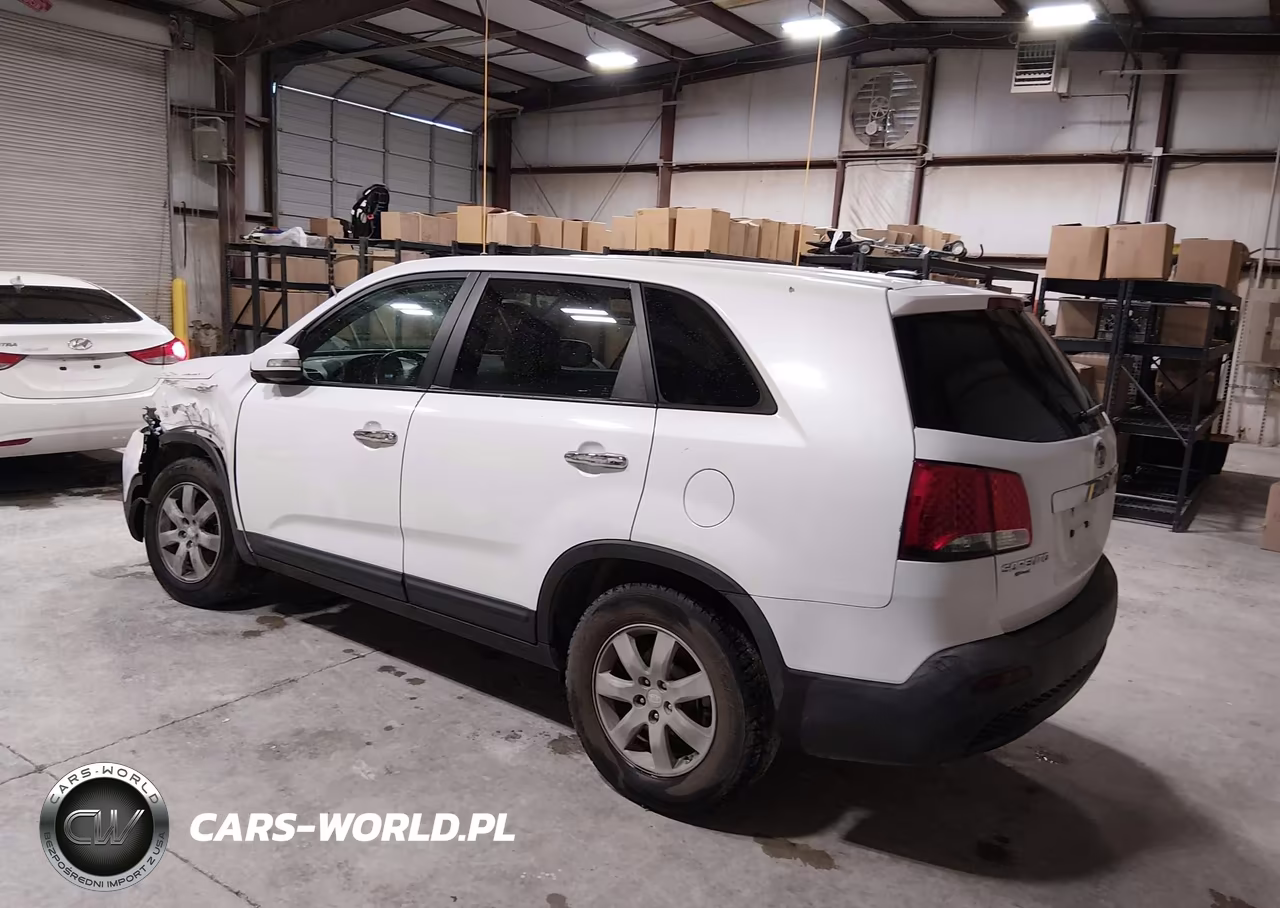 2011 Kia Sorento Lx VIN:5XYKT3A11BG002488 - 3