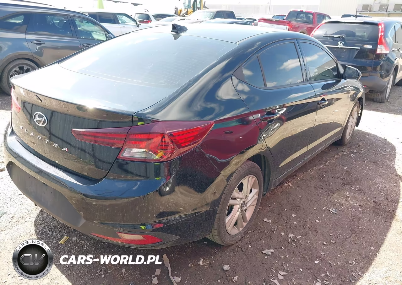 2020 Hyundai Elantra Sel VIN:5NPD84LFXLH548936 - 4