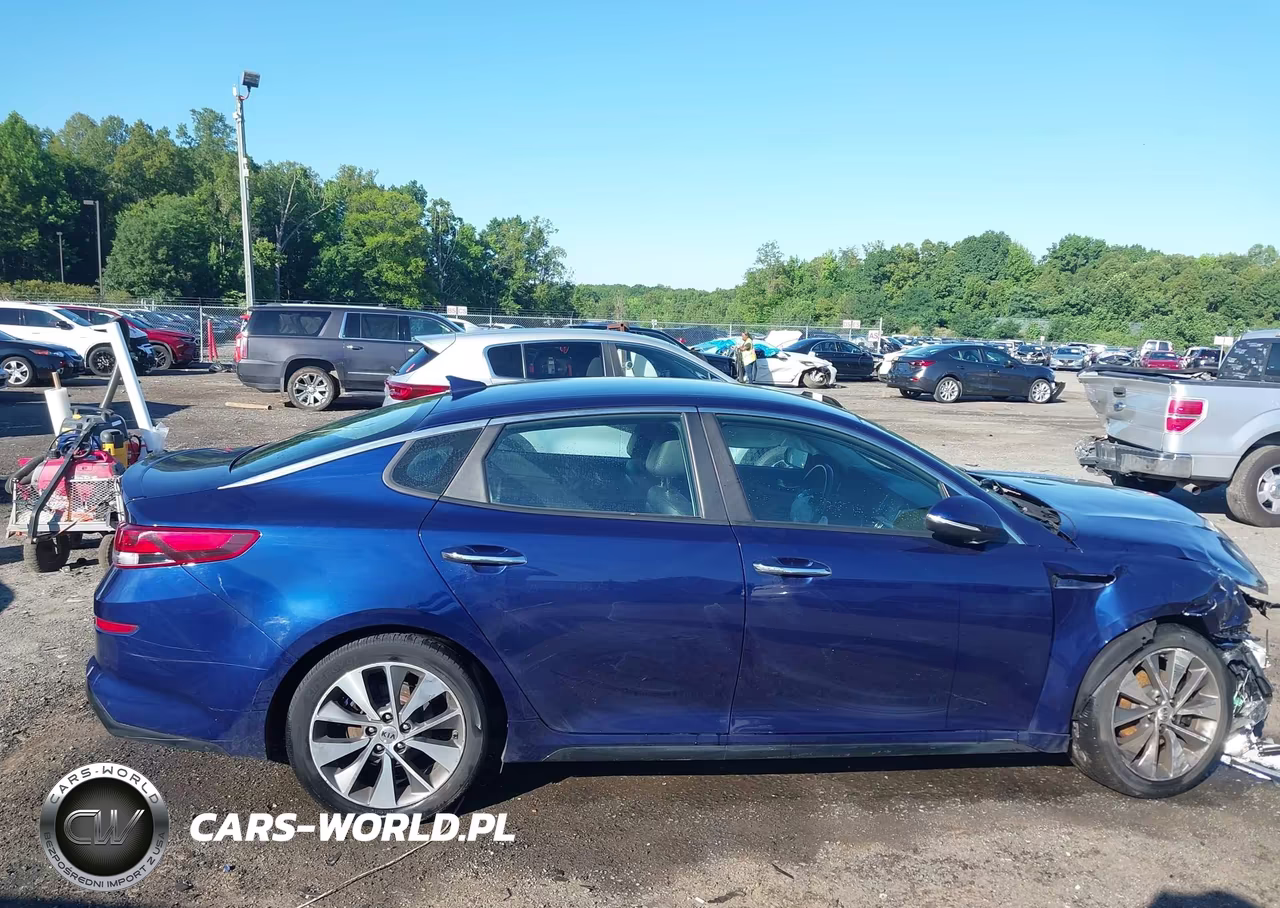 2019 Kia Optima S VIN:5XXGT4L39KG285639 - 14