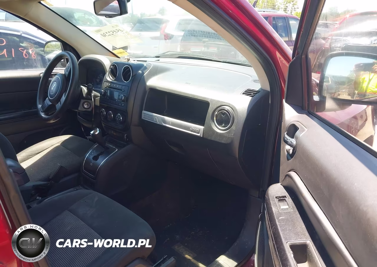 2014 Jeep Compass Sport VIN:1C4NJCBA2ED666707 - 5