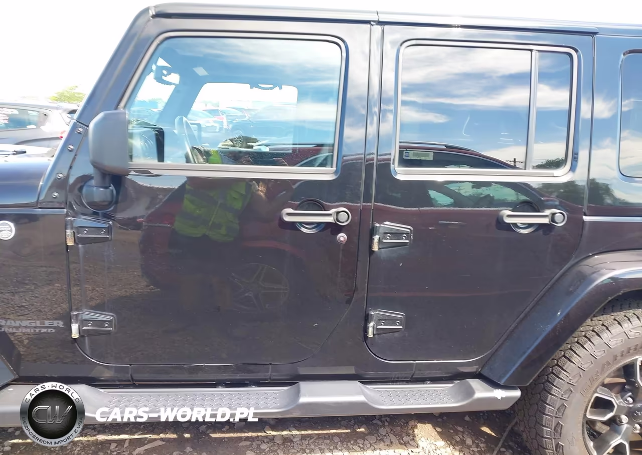 2017 Jeep Wrangler Unlimited Smoky Mountain VIN:1C4BJWEG1HL619747 - 14