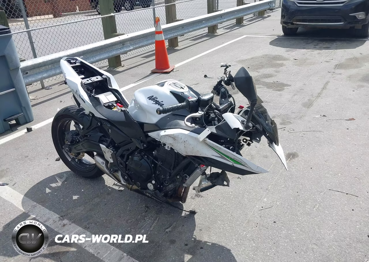 2017 Kawasaki Ex650 J