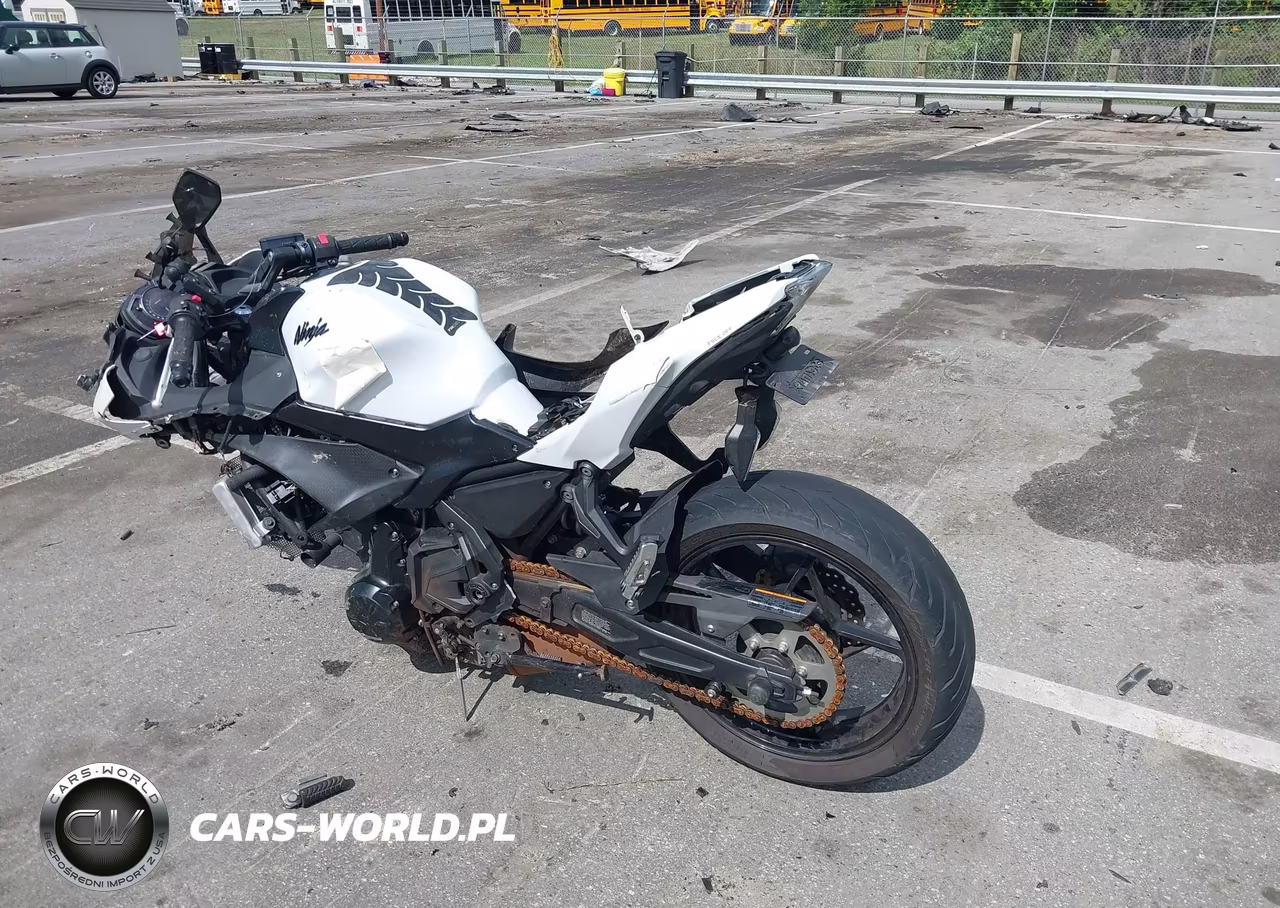 2017 Kawasaki Ex650 J VIN:JKAEXEJ13HDA00484 - 3