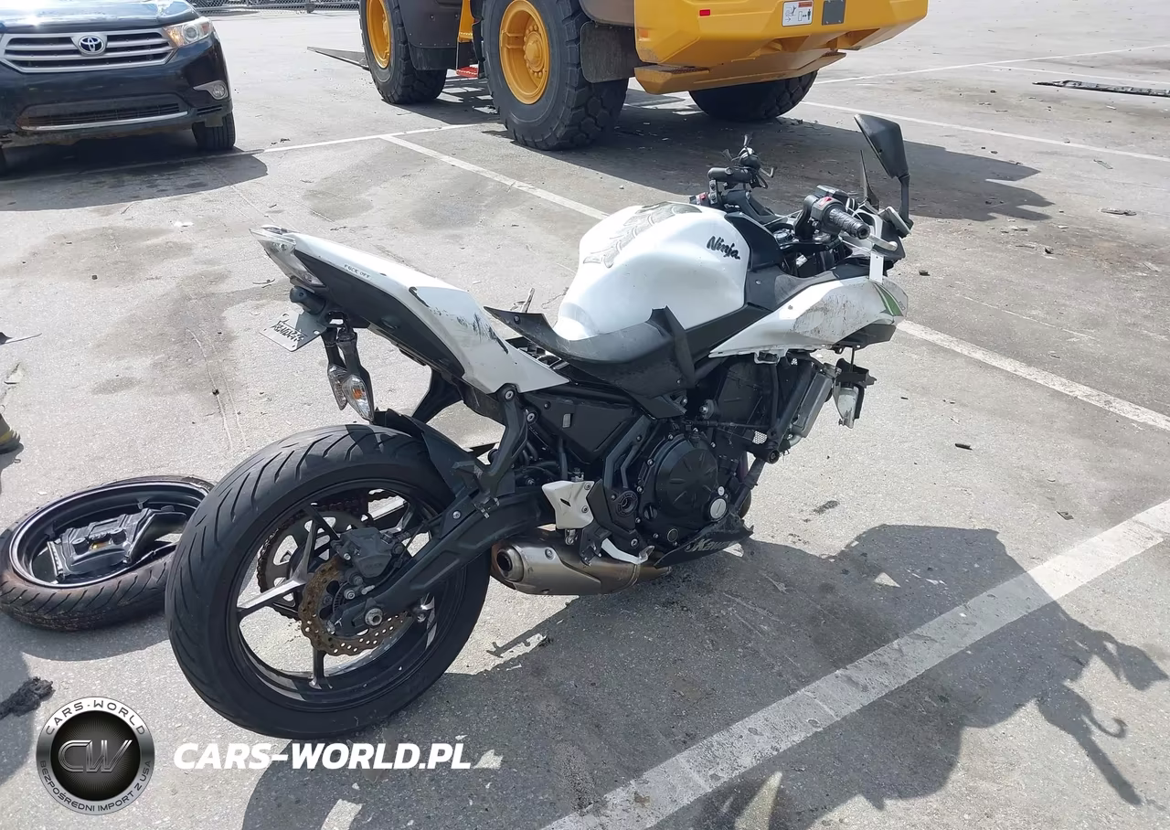 2017 Kawasaki Ex650 J VIN:JKAEXEJ13HDA00484 - 4