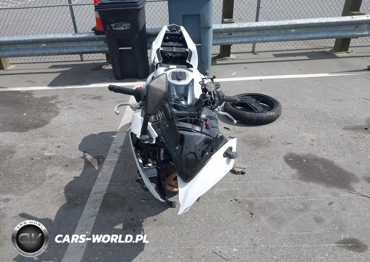 2017 Kawasaki Ex650 J VIN:JKAEXEJ13HDA00484 - 5
