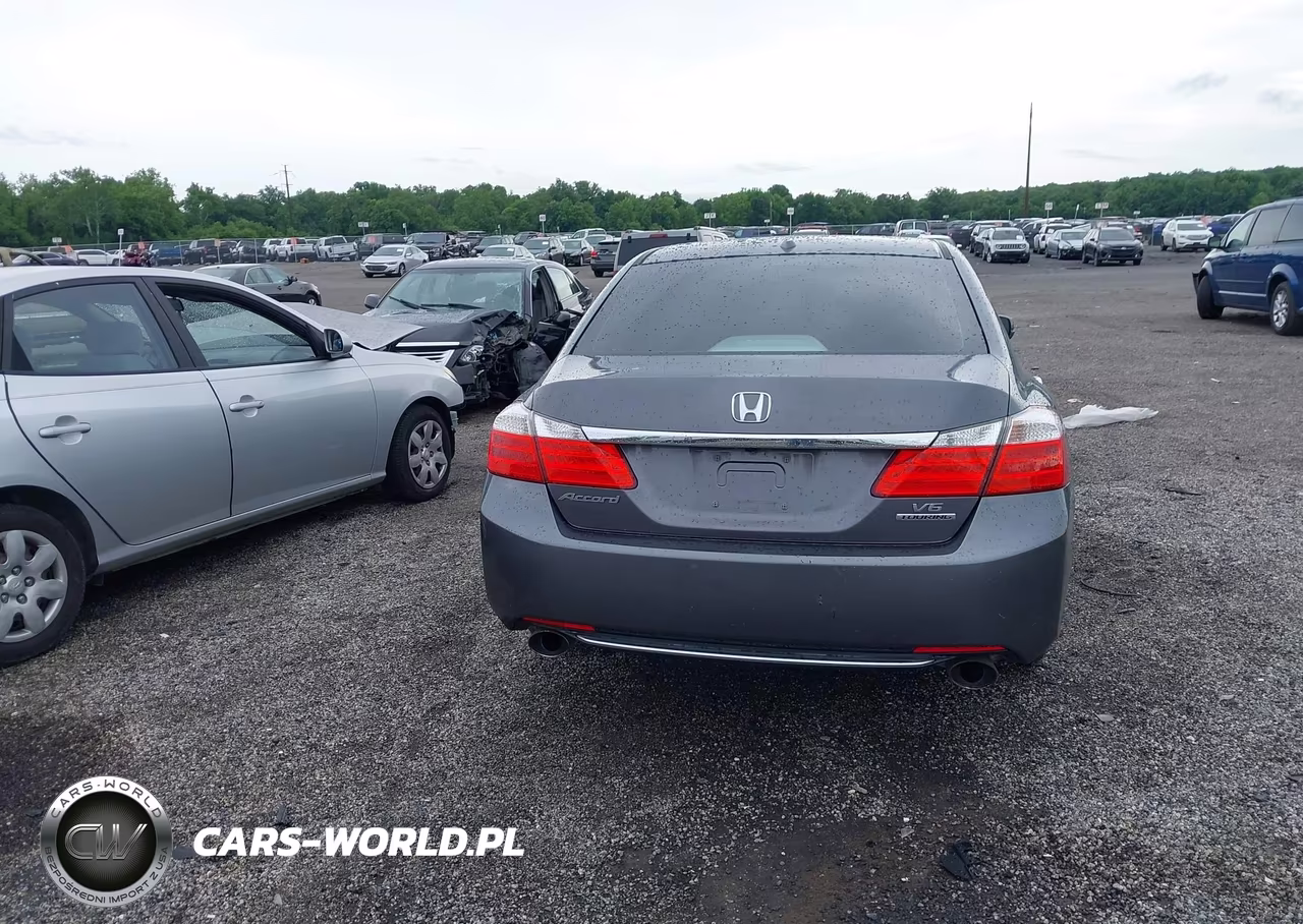 2013 Honda Accord Touring VIN:1HGCR3F95DA028629 - 16