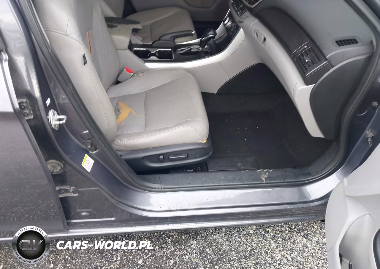 2013 Honda Accord Touring VIN:1HGCR3F95DA028629 - 5