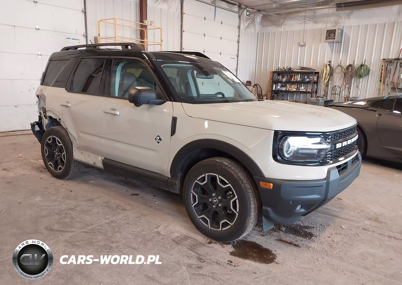 2025 Ford Bronco Sport Outer Banks – zdjęcie 1 z 16