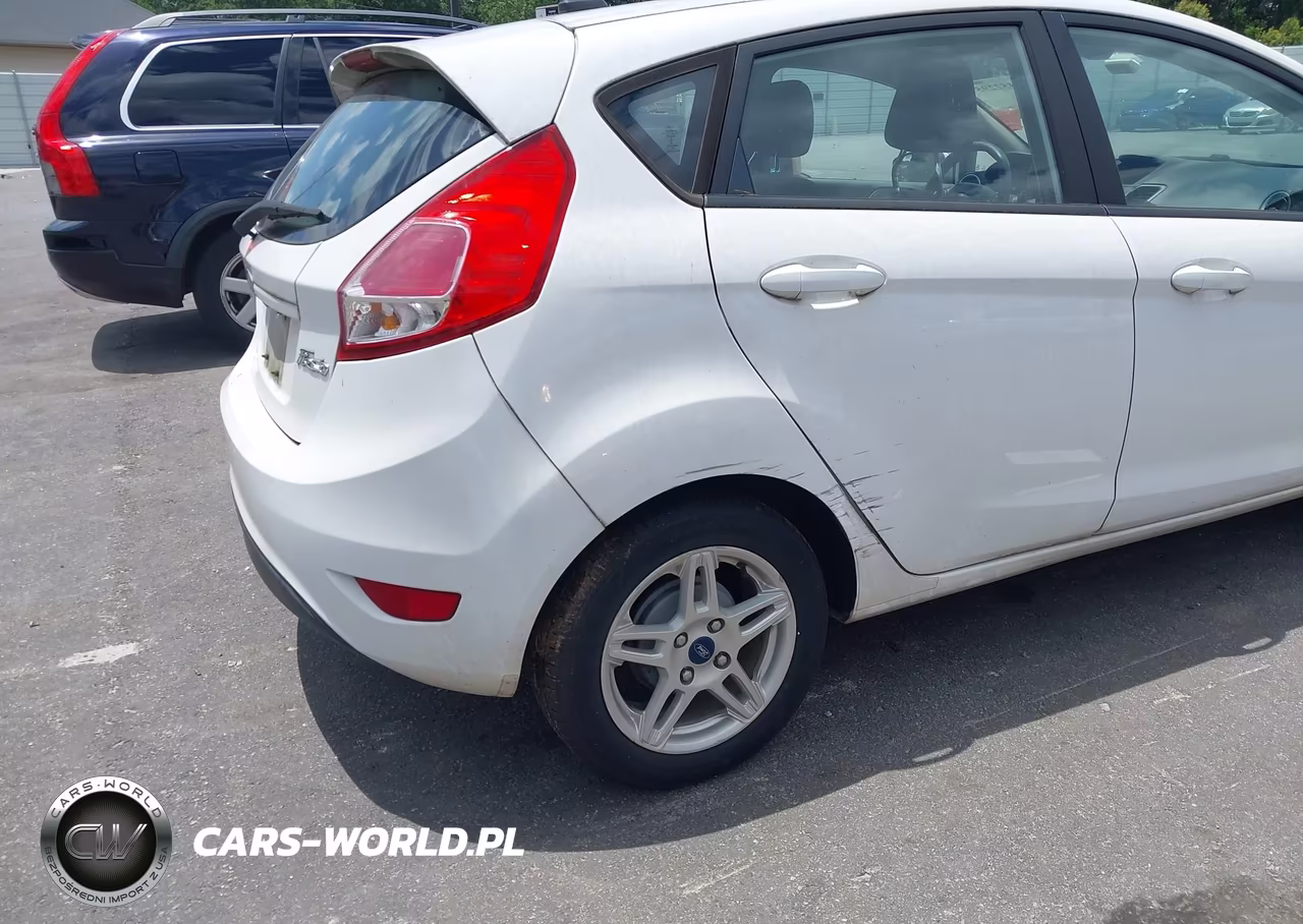 2018 Ford Fiesta Se VIN:3FADP4EJ2JM111367 - 13