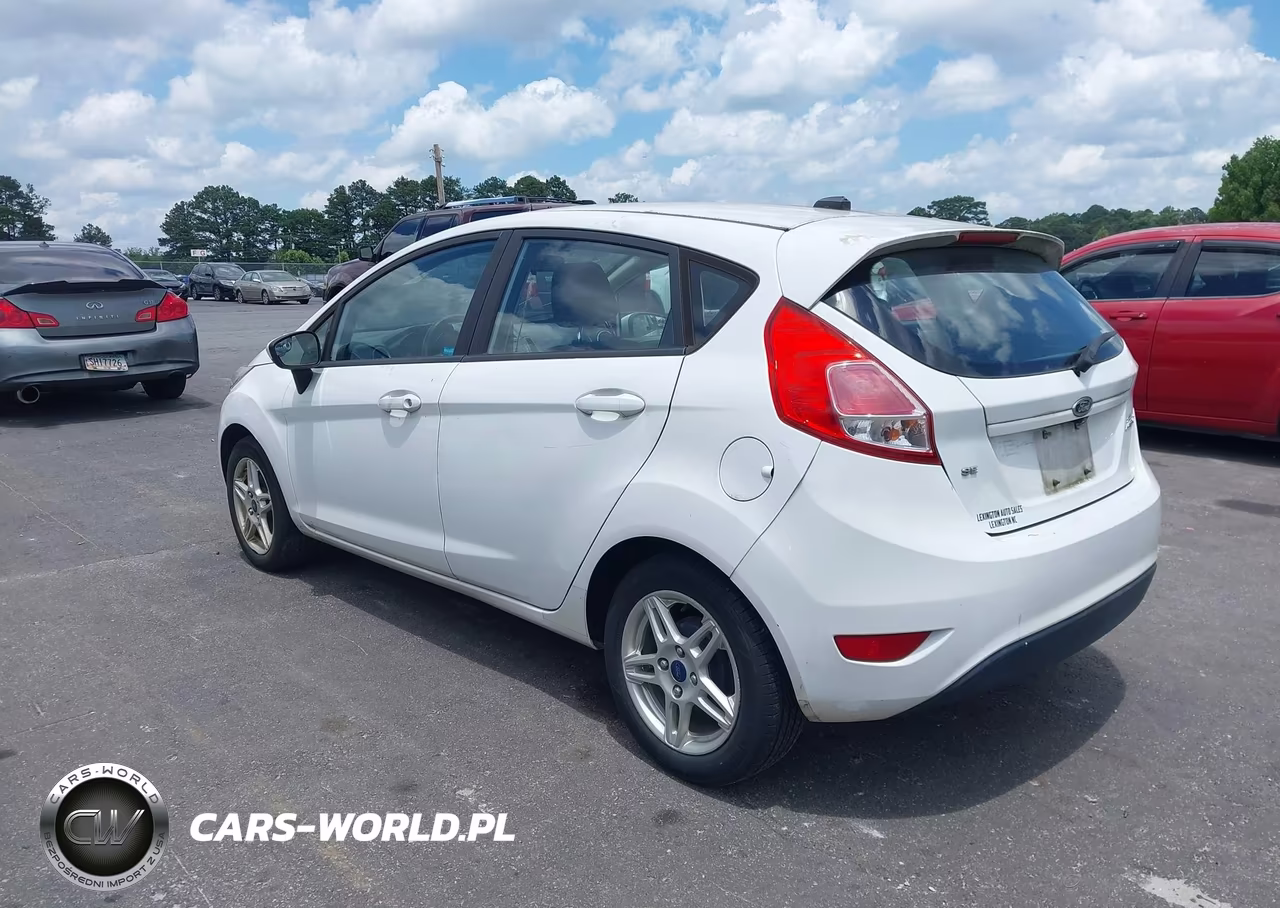 2018 Ford Fiesta Se VIN:3FADP4EJ2JM111367 - 3