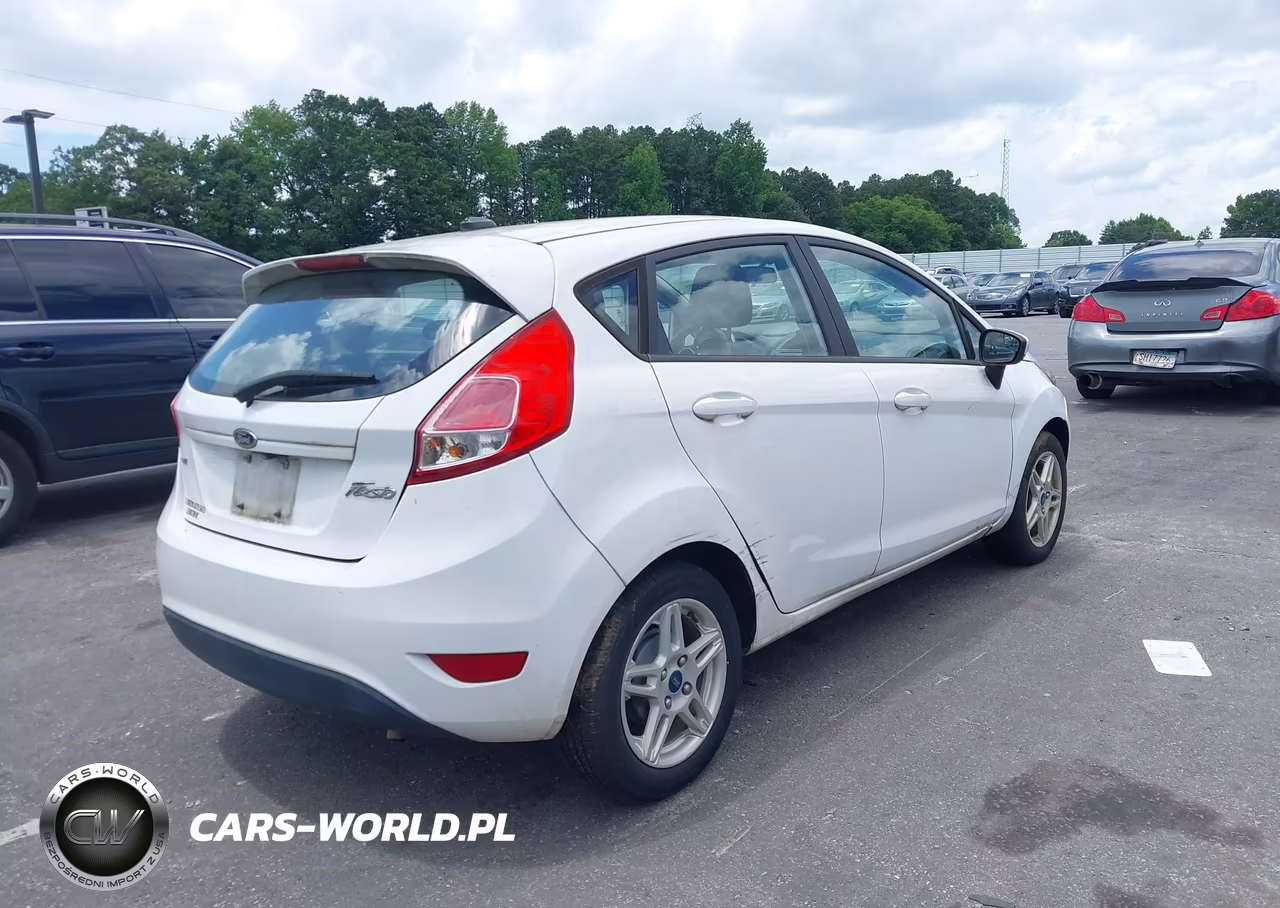 2018 Ford Fiesta Se VIN:3FADP4EJ2JM111367 - 4