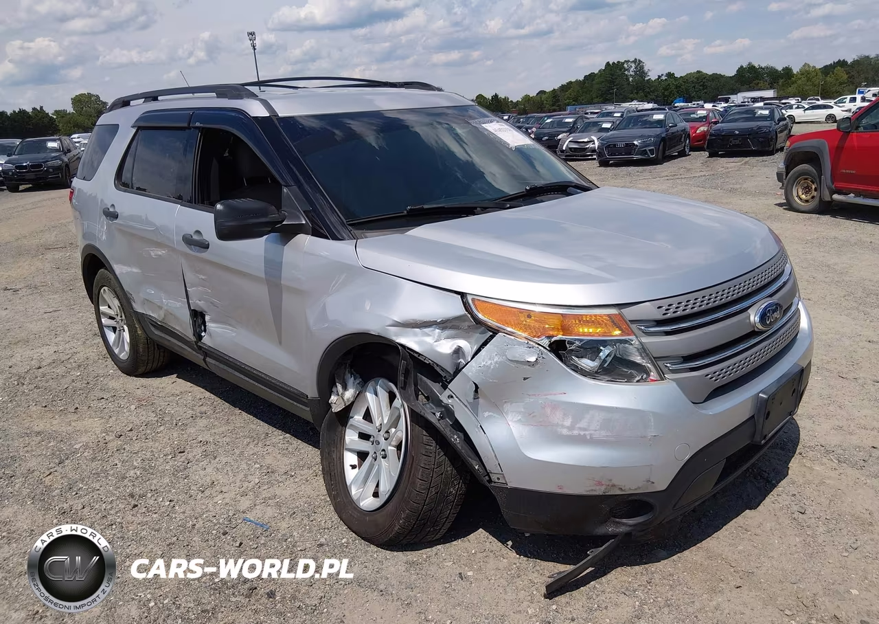 2015 Ford Explorer – zdjęcie 1 z 17