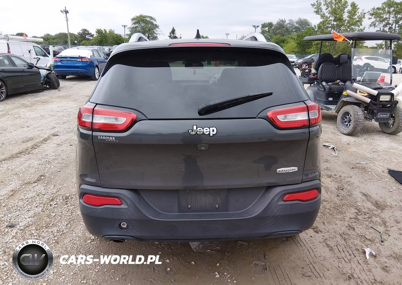 2016 Jeep Cherokee Latitude VIN:1C4PJLCB8GW172035 - 16