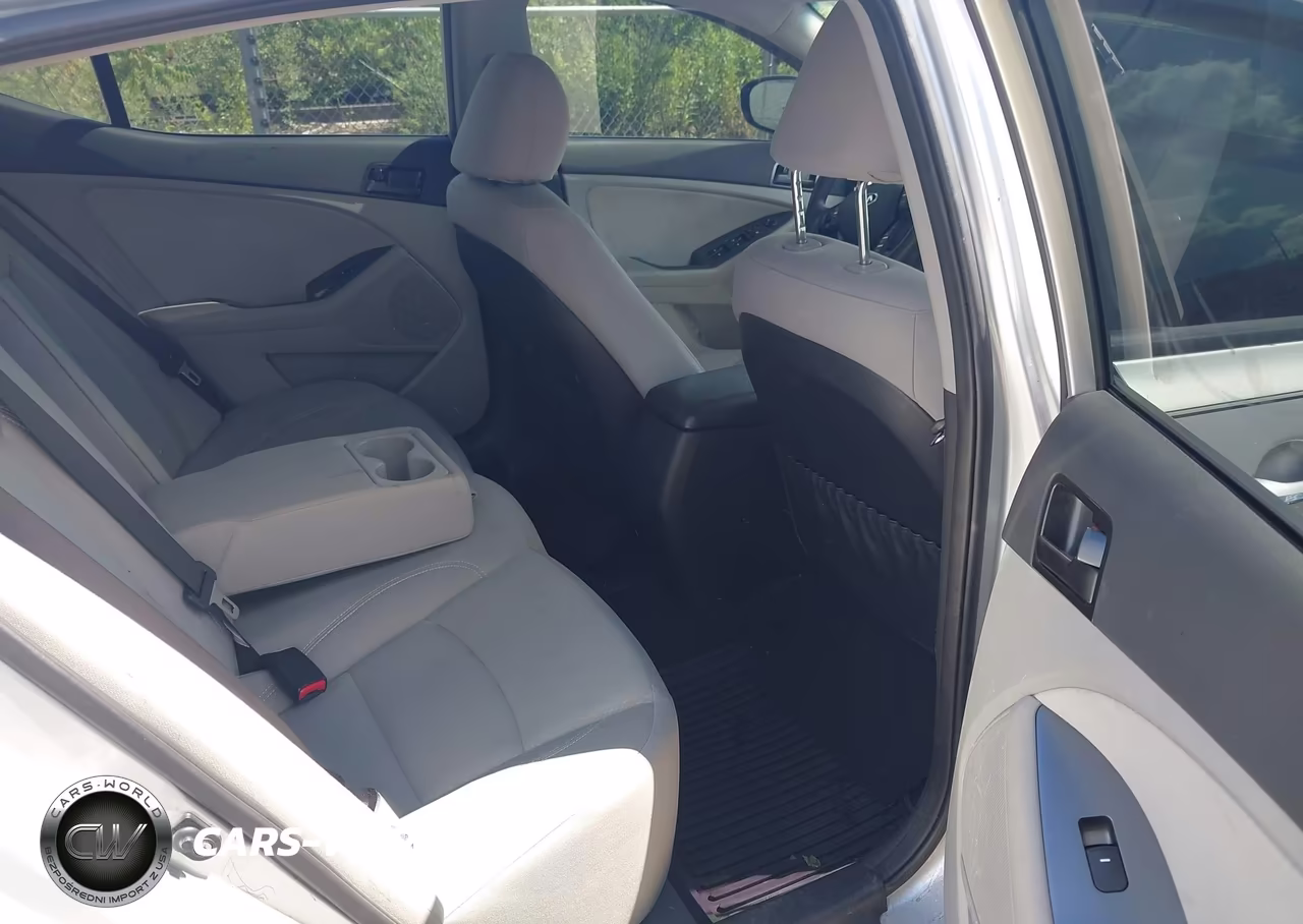 2013 Kia Optima Lx VIN:KNAGM4A75D5379511 - 8