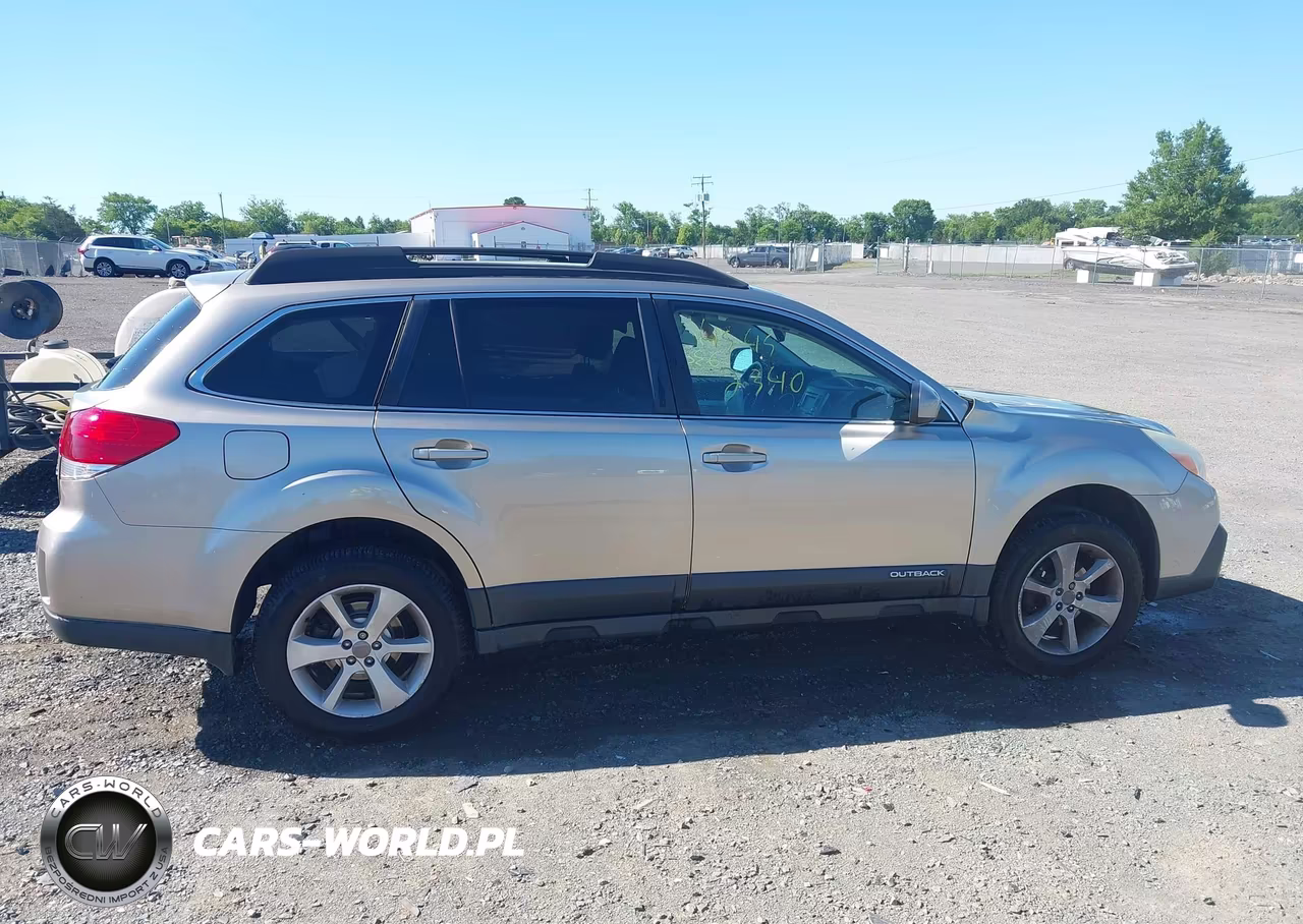 2014 Subaru Outback 2.5I Premium VIN:4S4BRBDC4E3328358 - 13