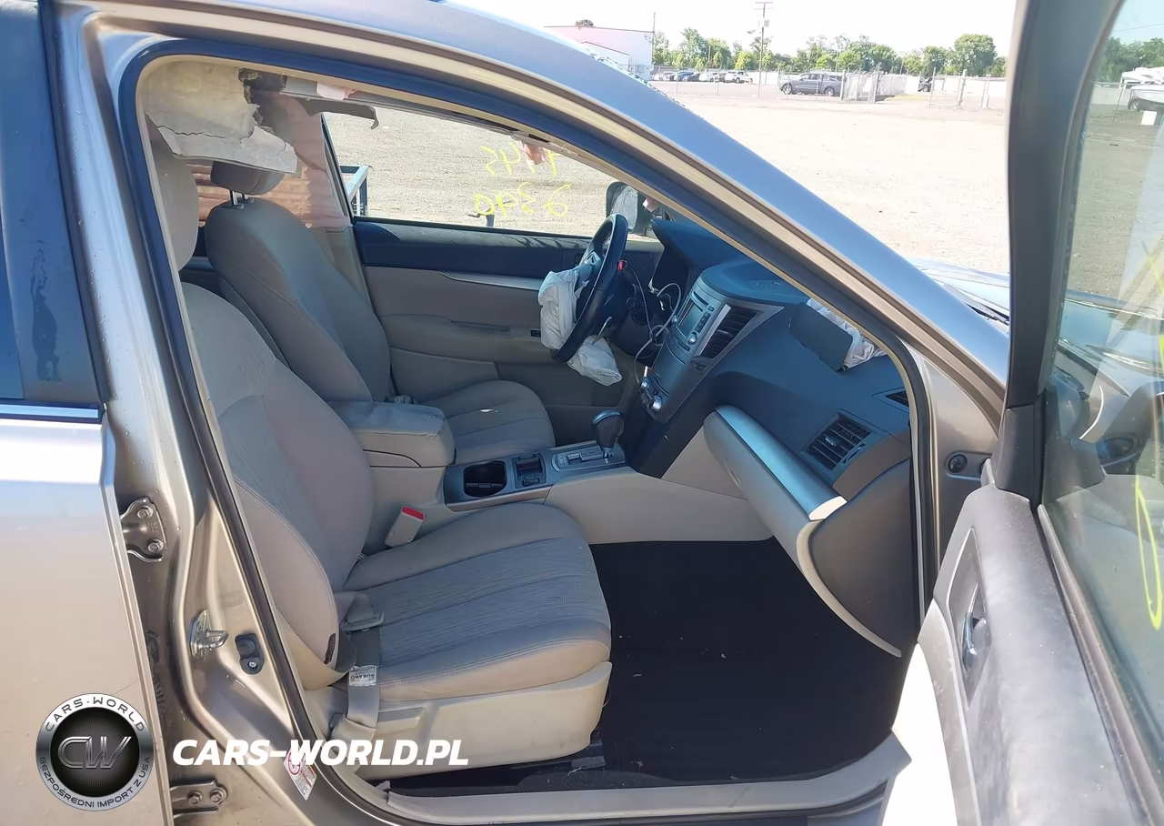 2014 Subaru Outback 2.5I Premium VIN:4S4BRBDC4E3328358 - 5