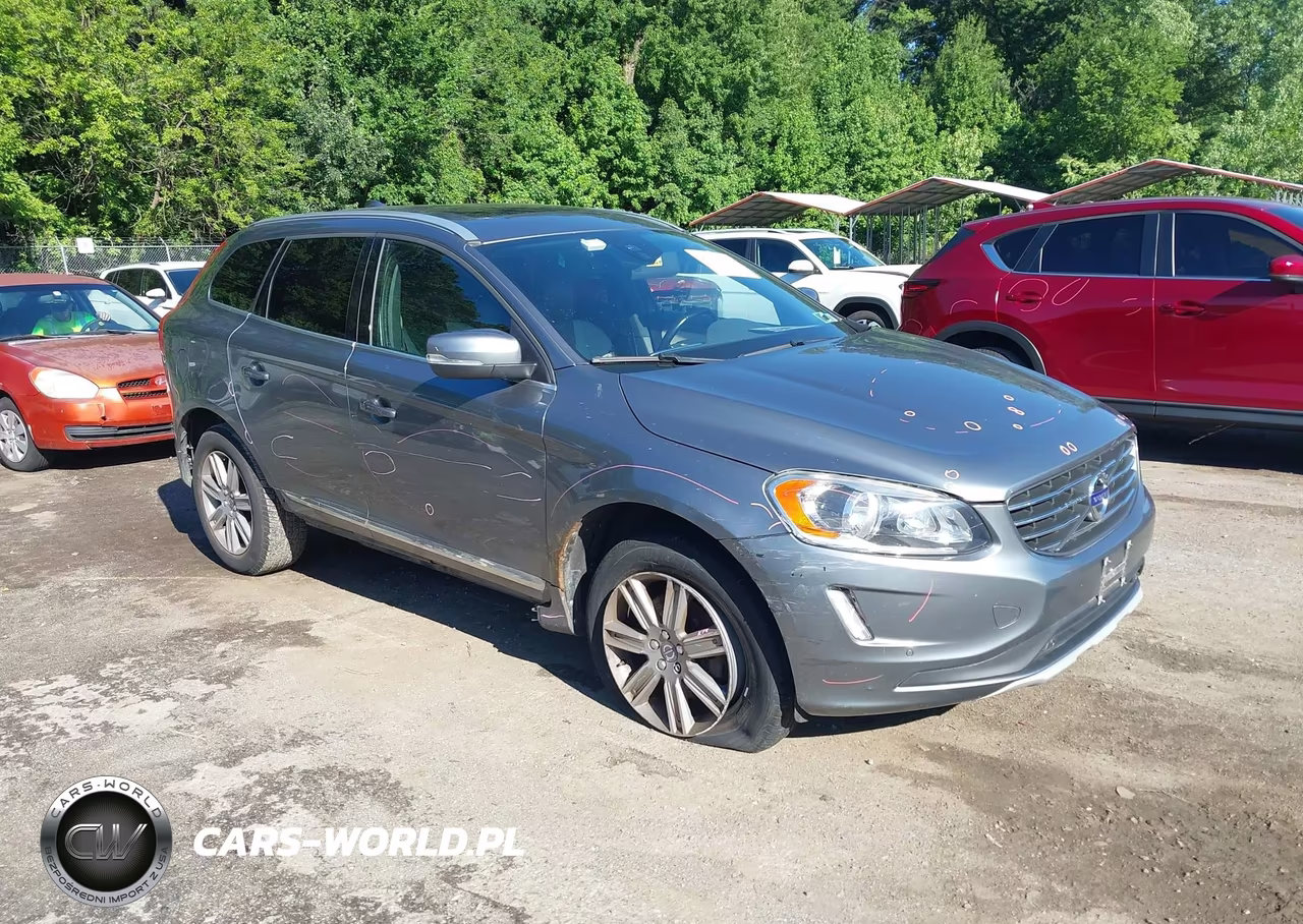 2016 Volvo Xc60 T6 – zdjęcie 1 z 22