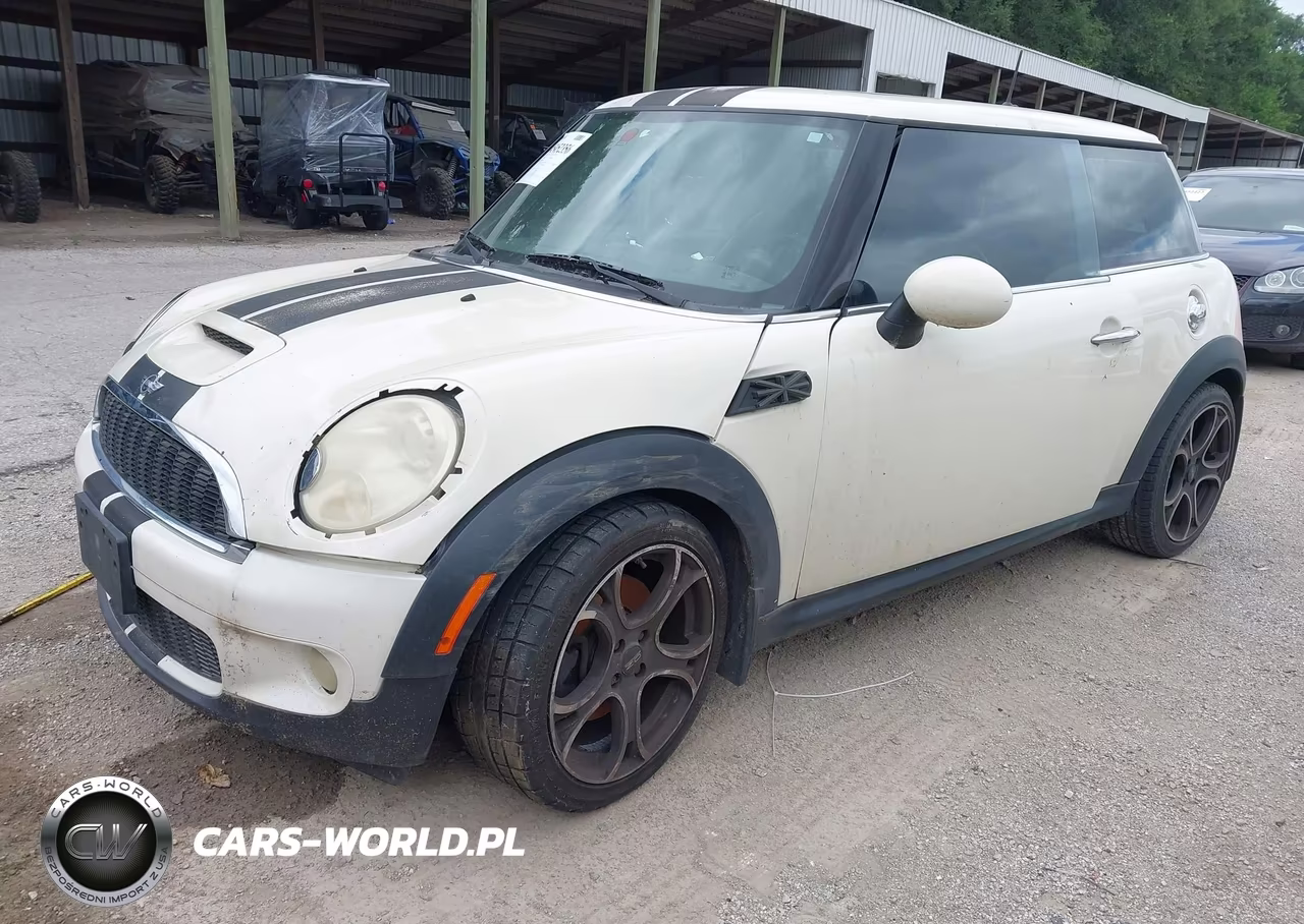 2009 Mini Cooper S VIN:WMWMF73569TW81600 - 2