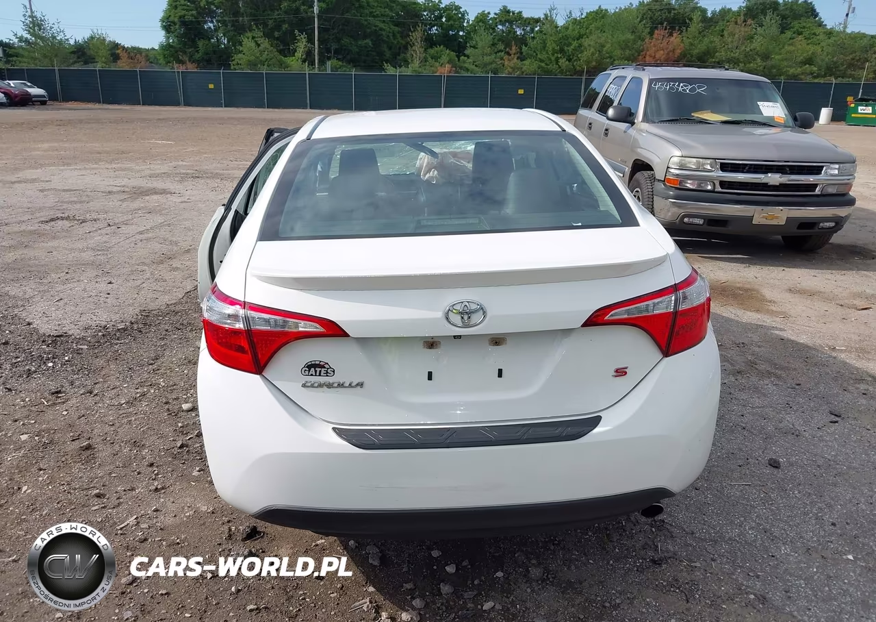 2015 Toyota Corolla S Plus VIN:5YFBURHE6FP190094 - 16