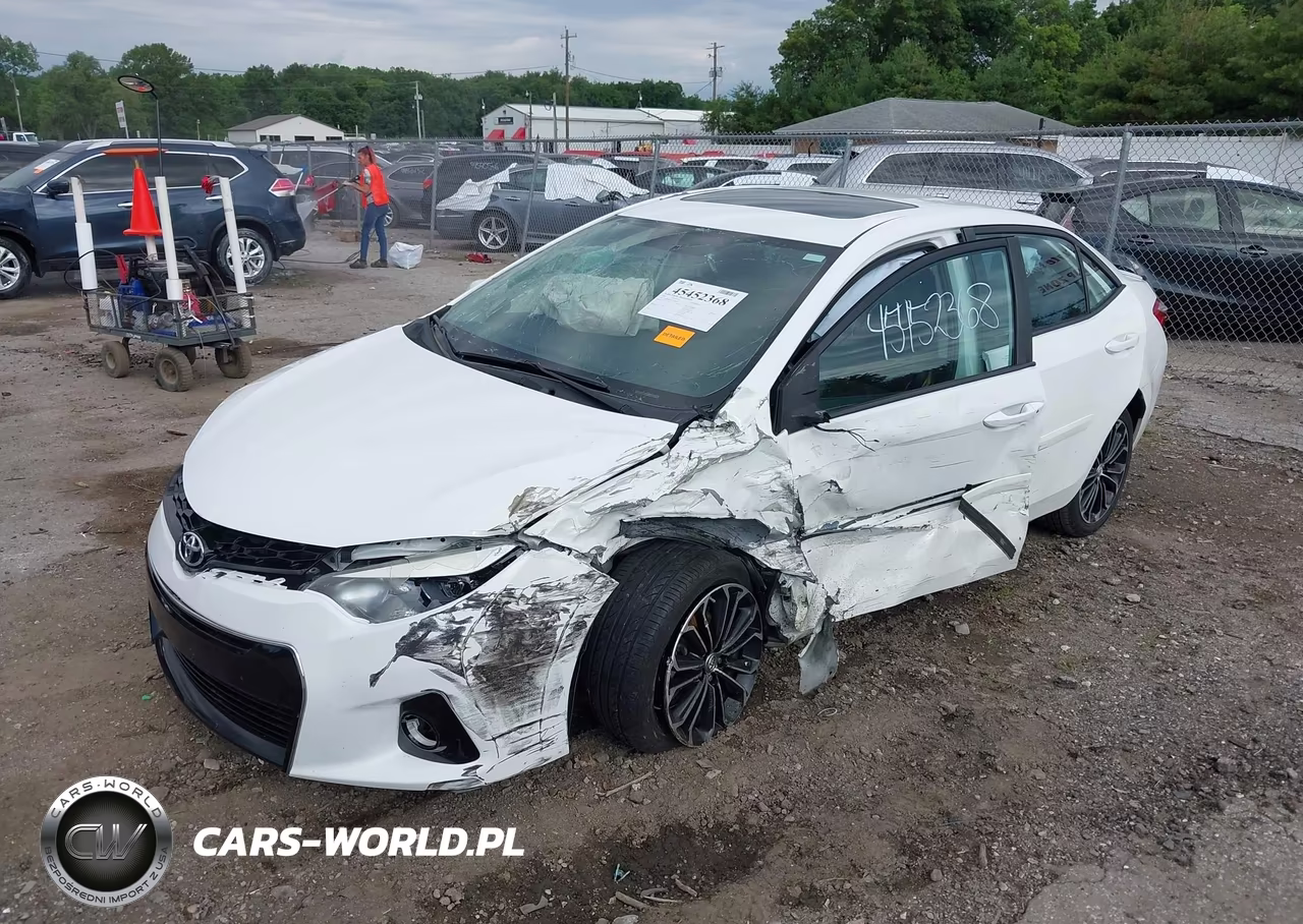 2015 Toyota Corolla S Plus VIN:5YFBURHE6FP190094 - 6