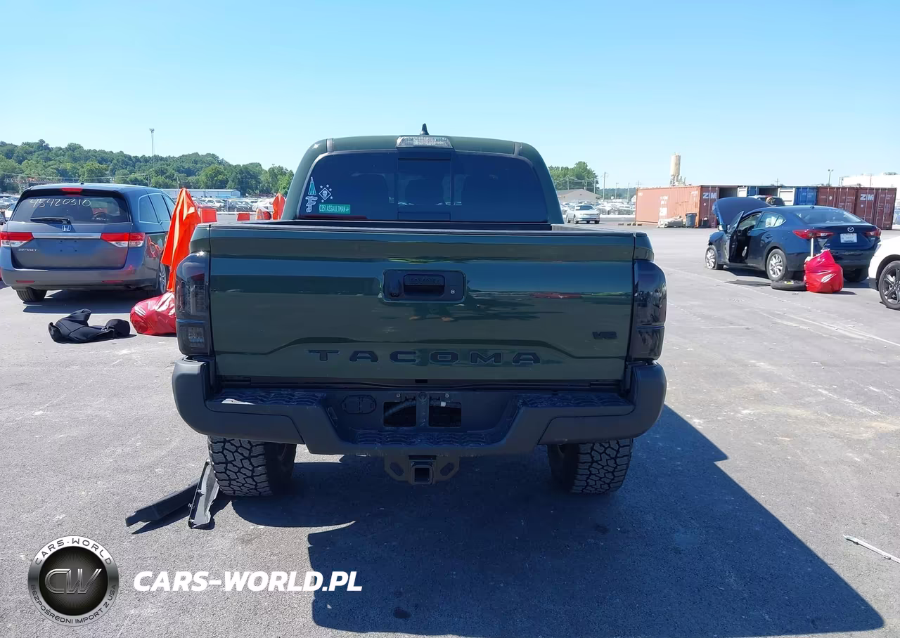2022 Toyota Tacoma Trd Off Road VIN:3TMCZ5AN9NM523113 - 17