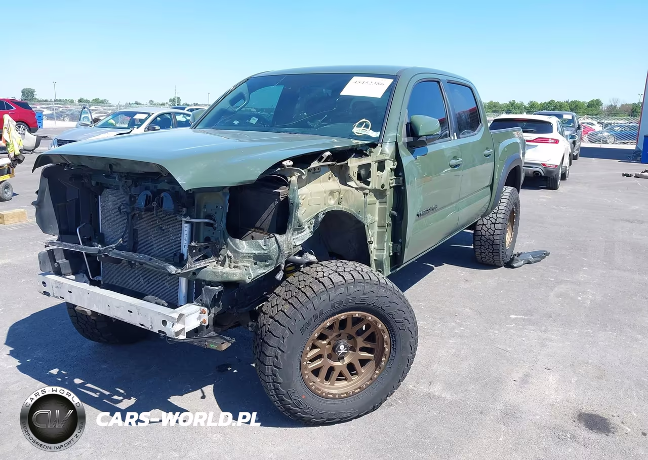 2022 Toyota Tacoma Trd Off Road VIN:3TMCZ5AN9NM523113 - 2