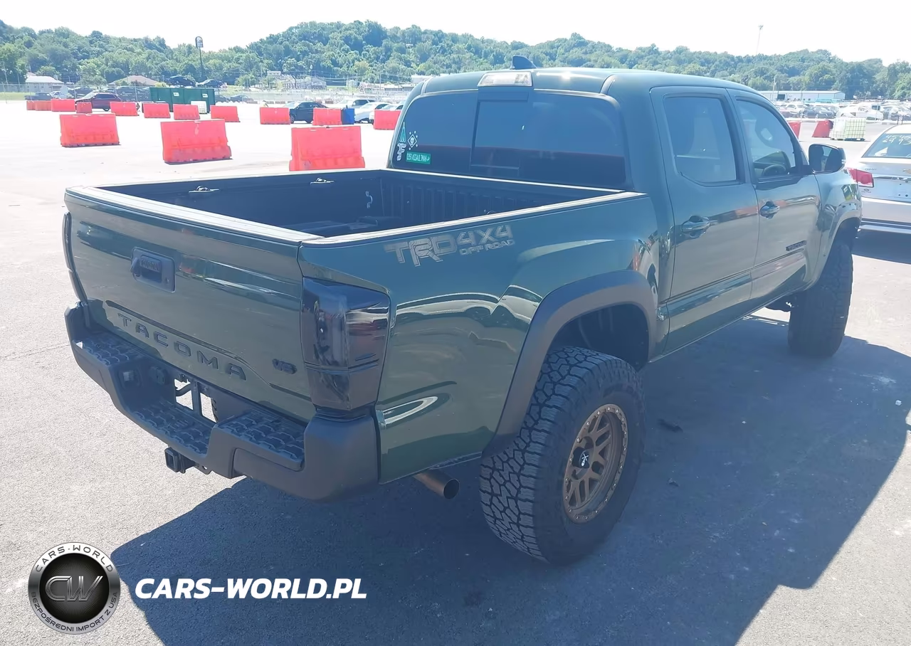 2022 Toyota Tacoma Trd Off Road VIN:3TMCZ5AN9NM523113 - 4