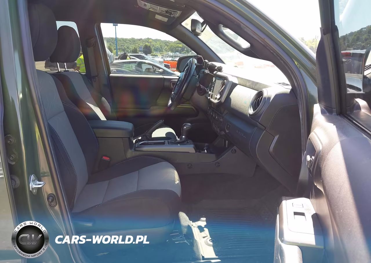 2022 Toyota Tacoma Trd Off Road VIN:3TMCZ5AN9NM523113 - 5