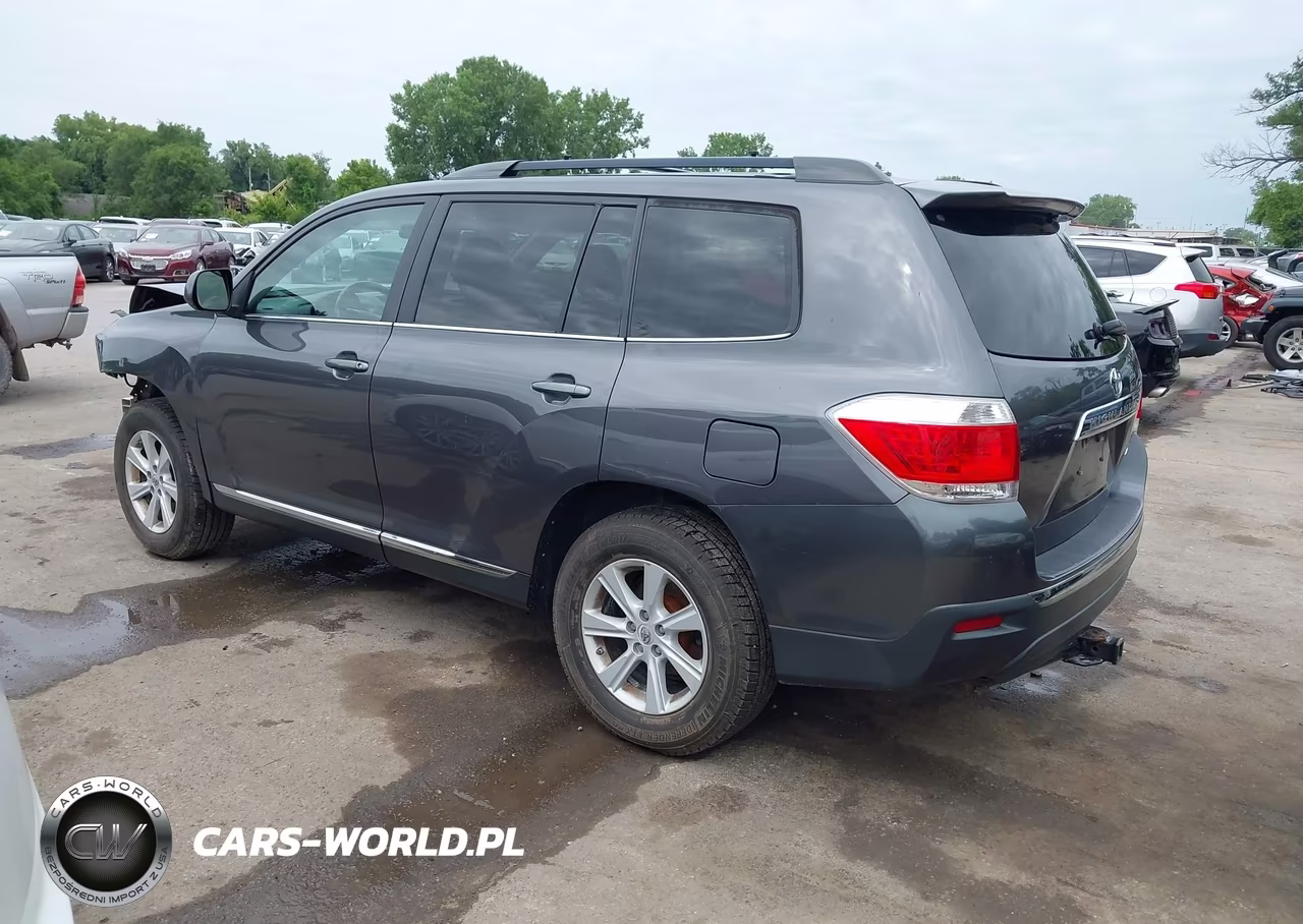 2013 Toyota Highlander Se V6 VIN:5TDBK3EH0DS211852 - 3