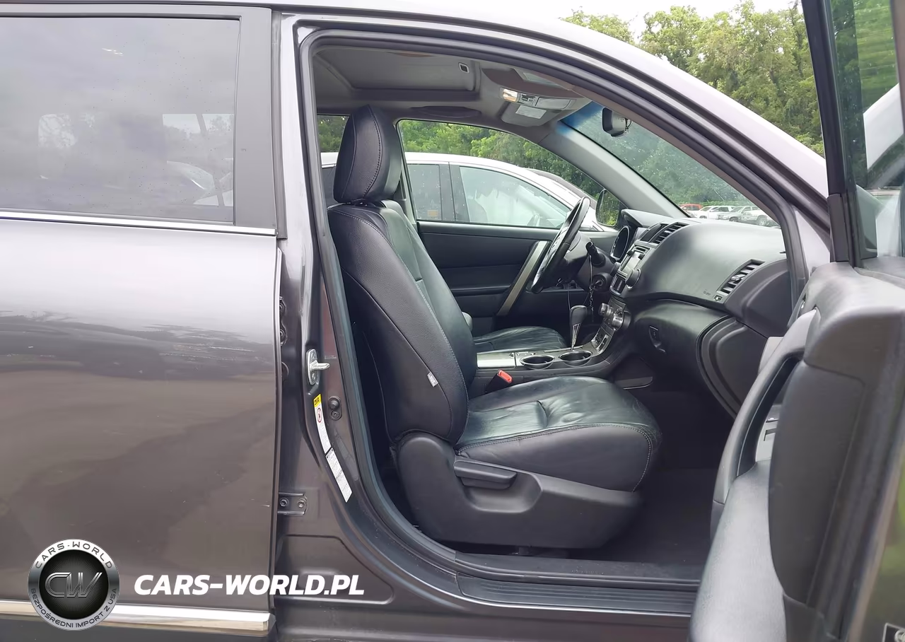 2013 Toyota Highlander Se V6 VIN:5TDBK3EH0DS211852 - 5