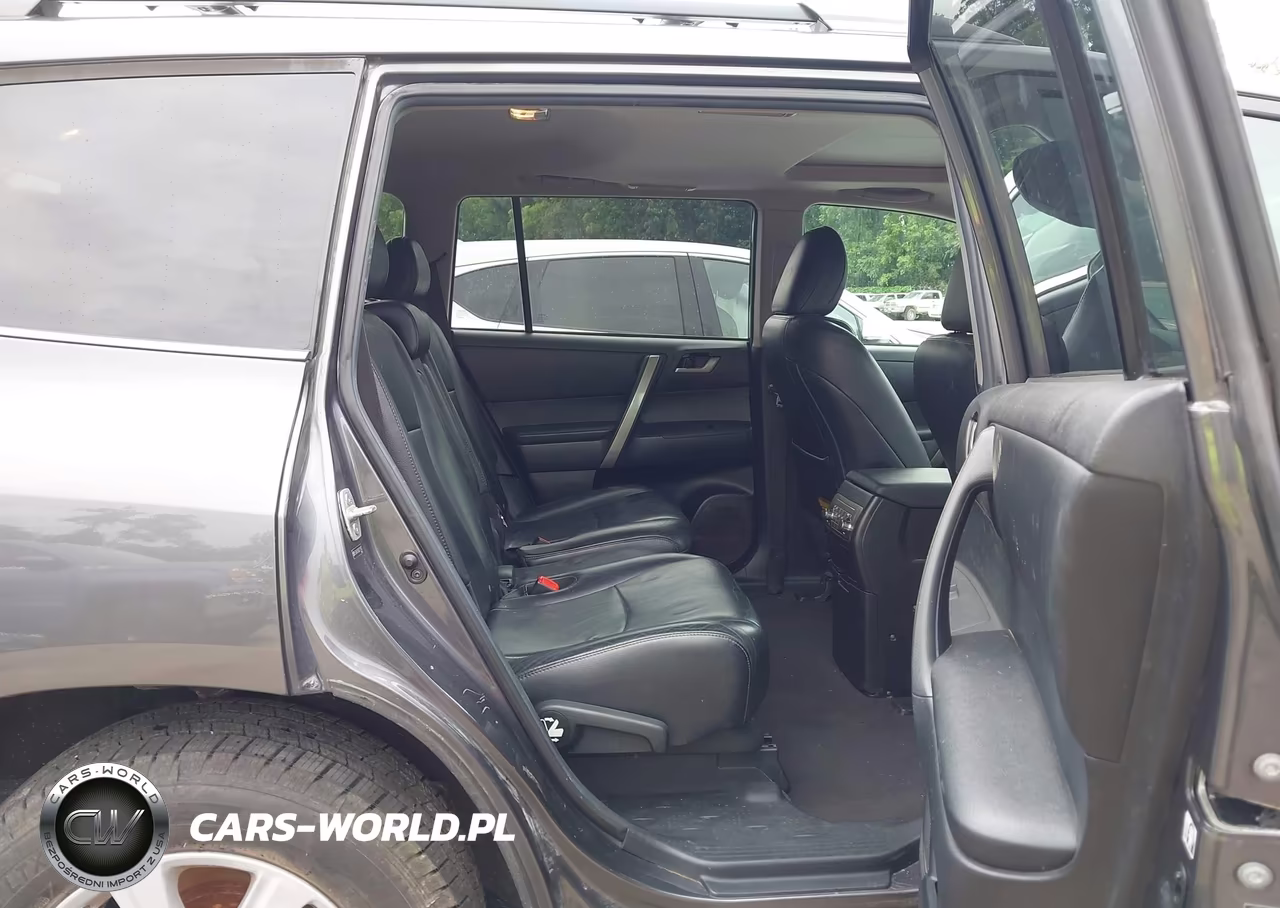 2013 Toyota Highlander Se V6 VIN:5TDBK3EH0DS211852 - 8