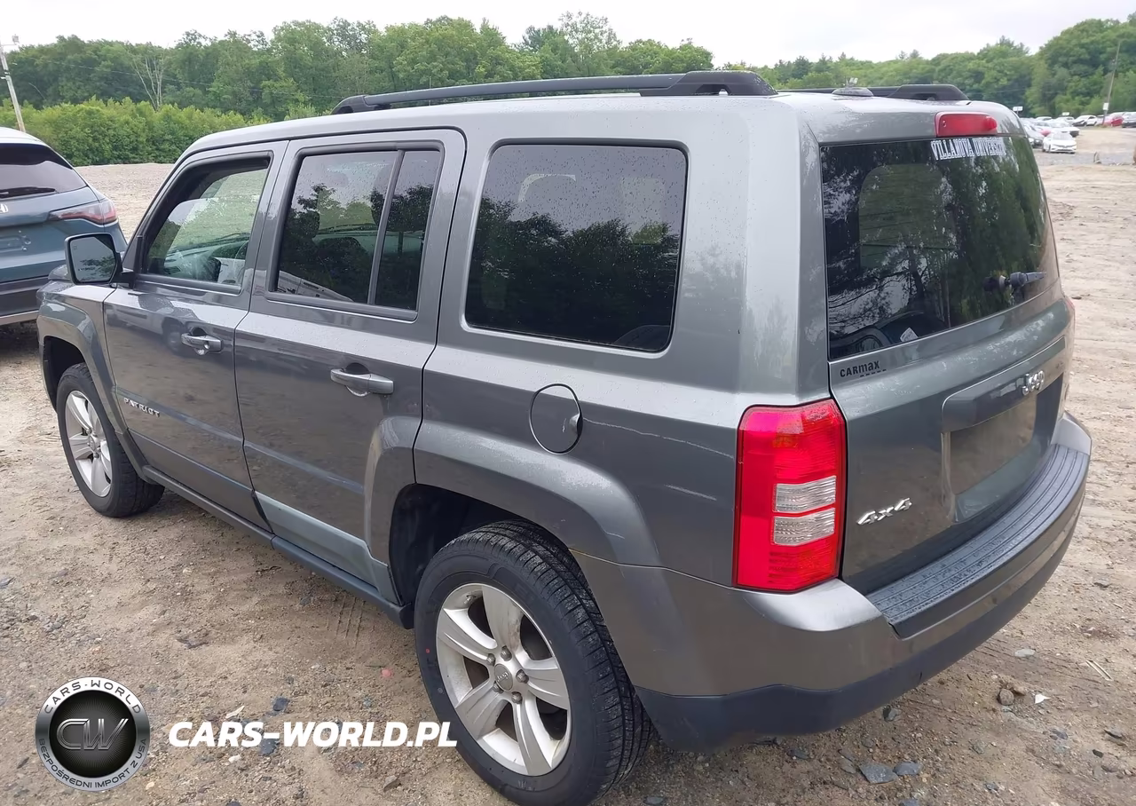 2012 Jeep Patriot Latitude VIN:1C4NJRFB3CD616966 - 3