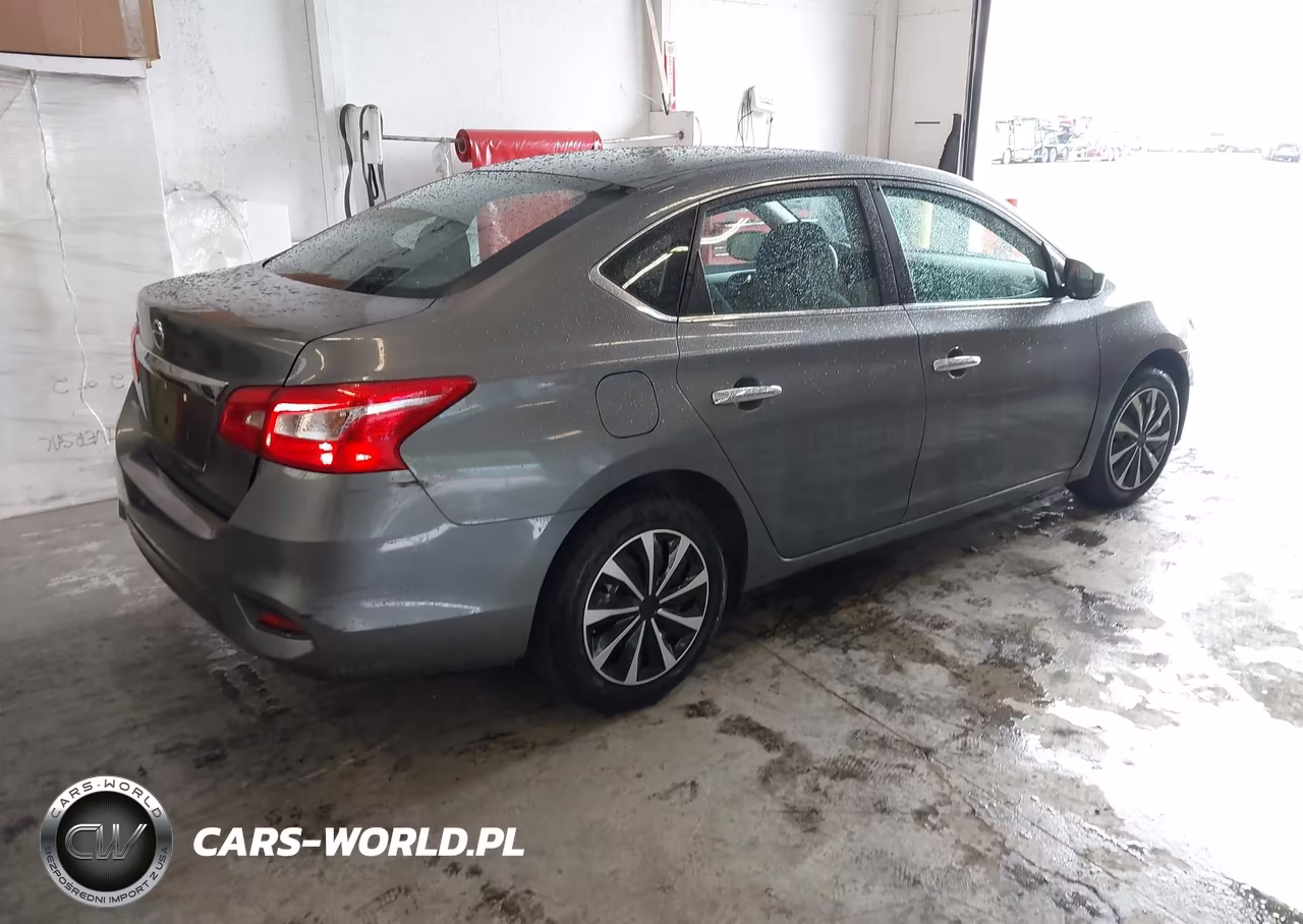 2016 Nissan Sentra S VIN:3N1AB7AP3GL682049 - 4