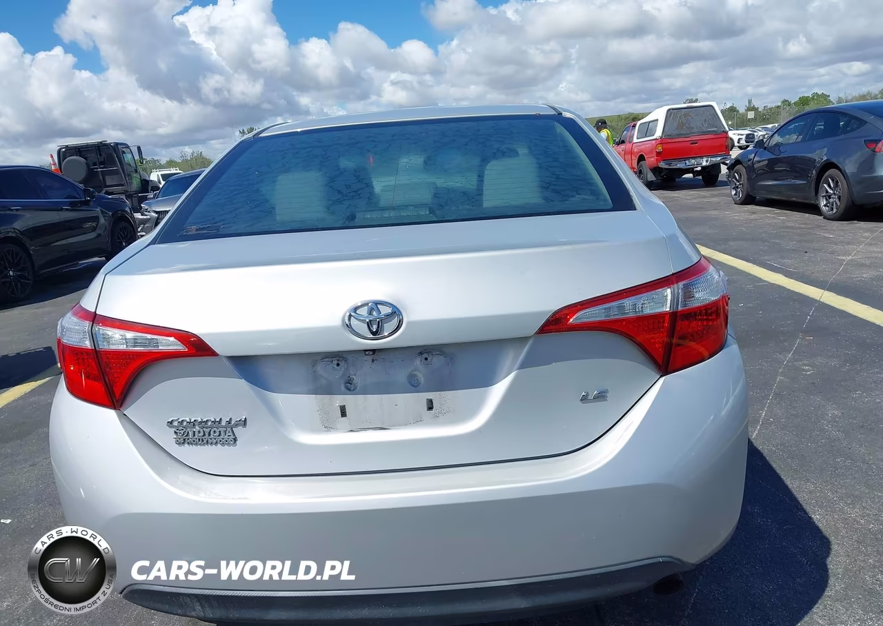 2015 Toyota Corolla Le VIN:2T1BURHE8FC462726 - 16