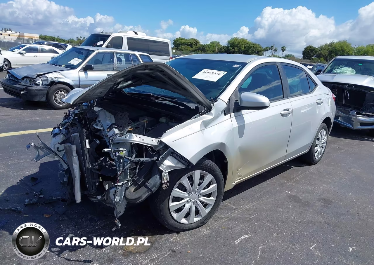 2015 Toyota Corolla Le VIN:2T1BURHE8FC462726 - 2