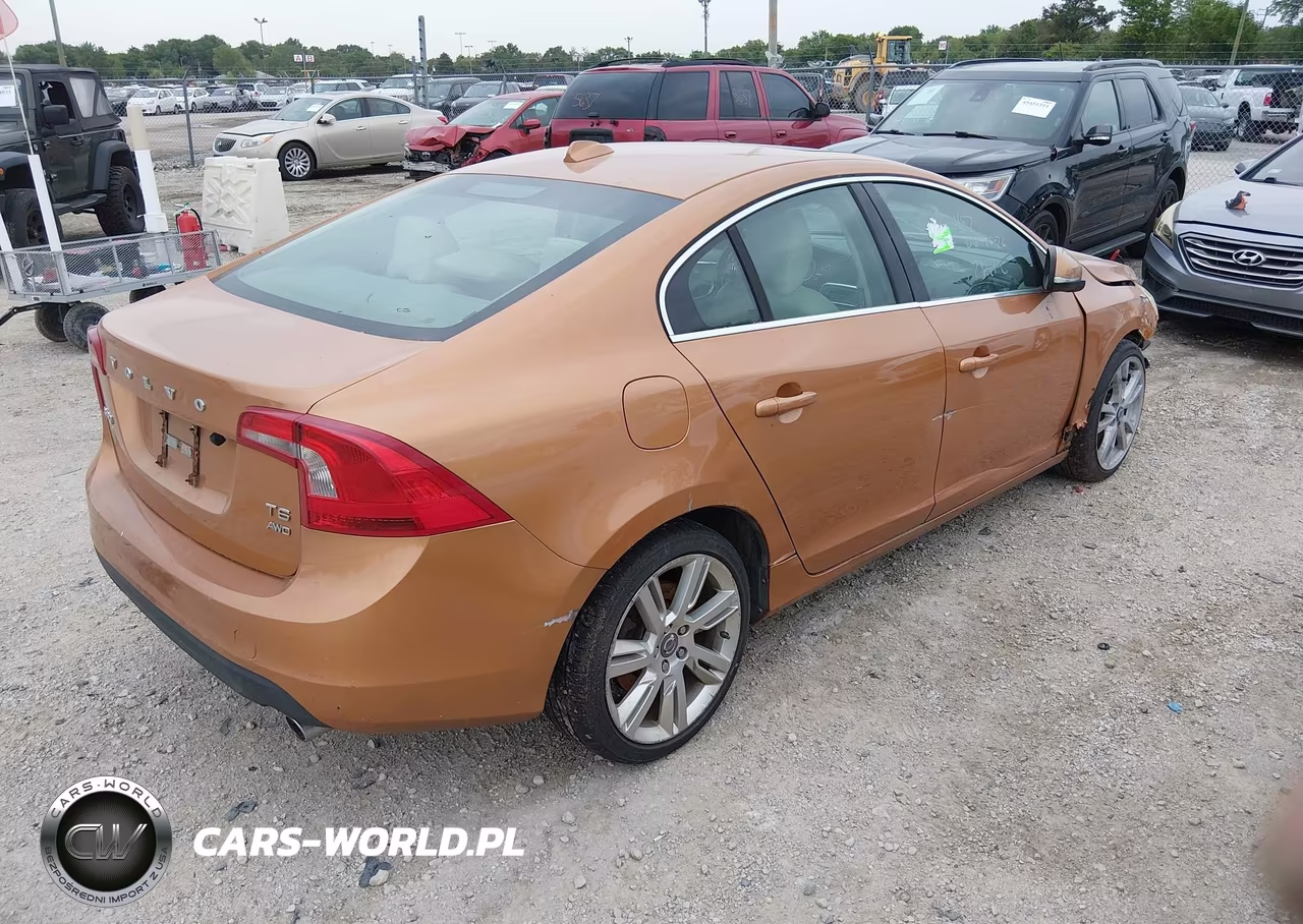 2011 Volvo S60 T6 VIN:YV1902FHXB2016496 - 4