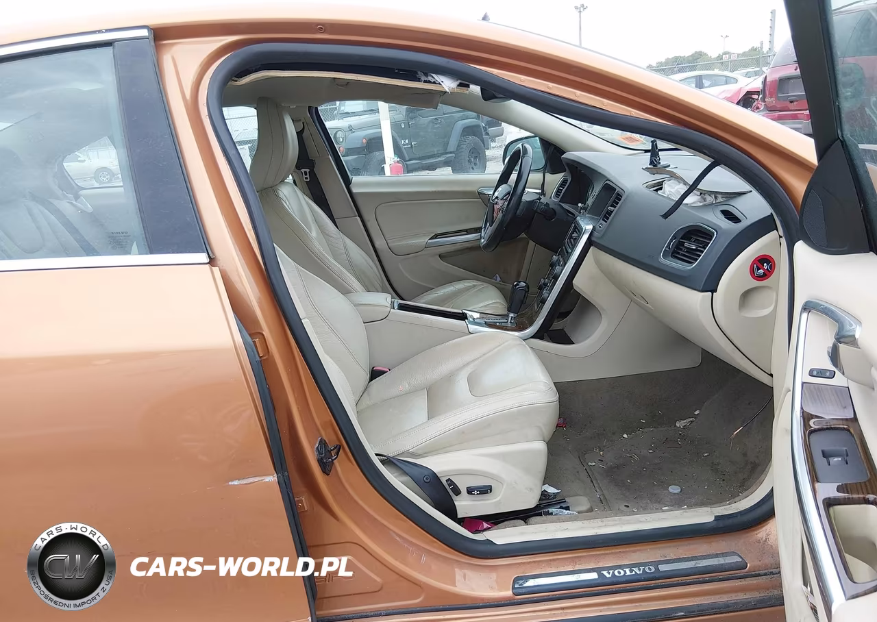 2011 Volvo S60 T6 VIN:YV1902FHXB2016496 - 5