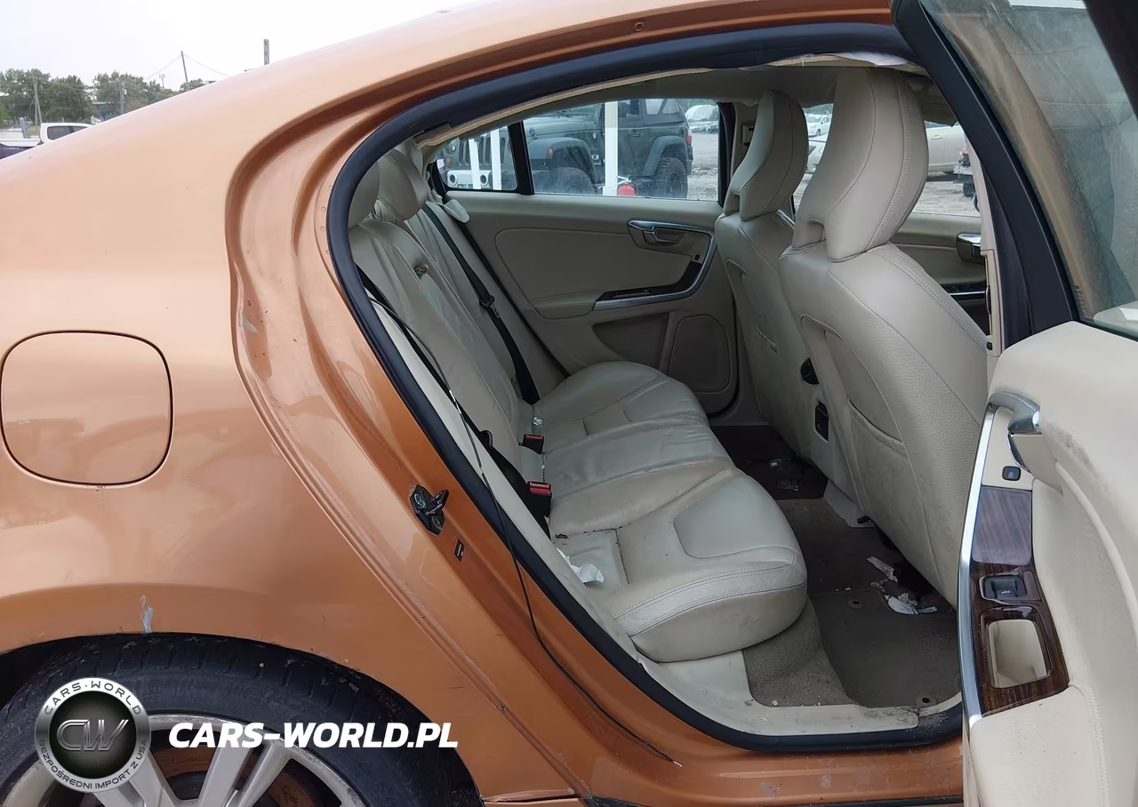 2011 Volvo S60 T6 VIN:YV1902FHXB2016496 - 8