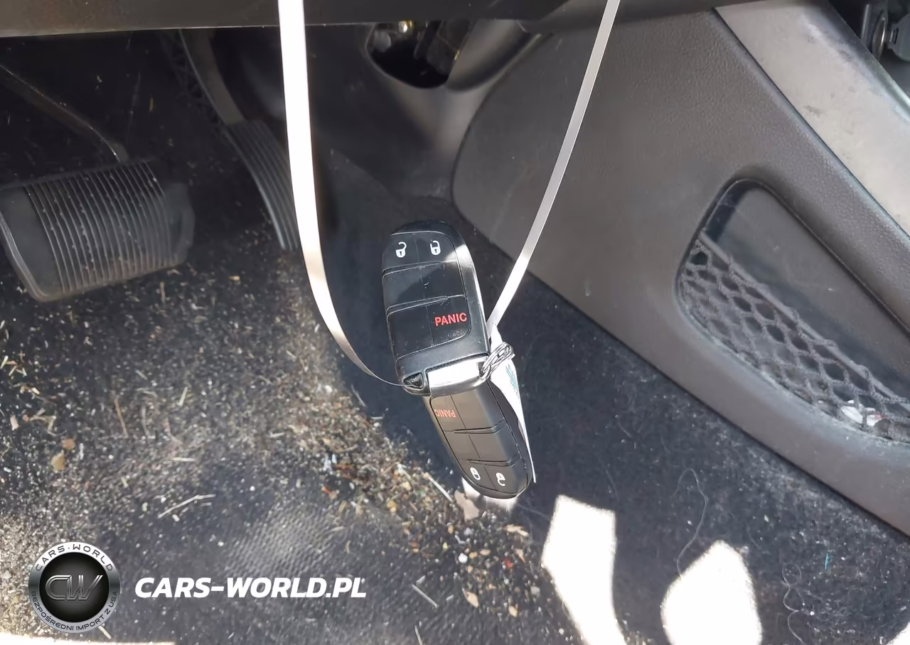 2016 Dodge Journey Se VIN:3C4PDCAB3GT111692 - 11
