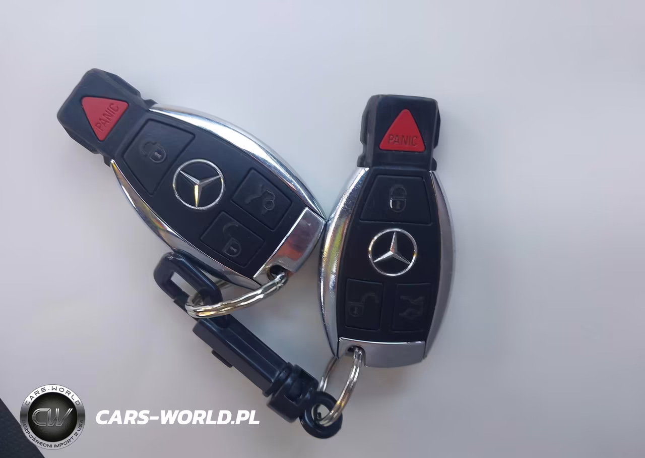 2011 Mercedes-Benz C 300 Luxury 4Matic-Sport 4Matic VIN:WDDGF8BB3BR173638 - 11