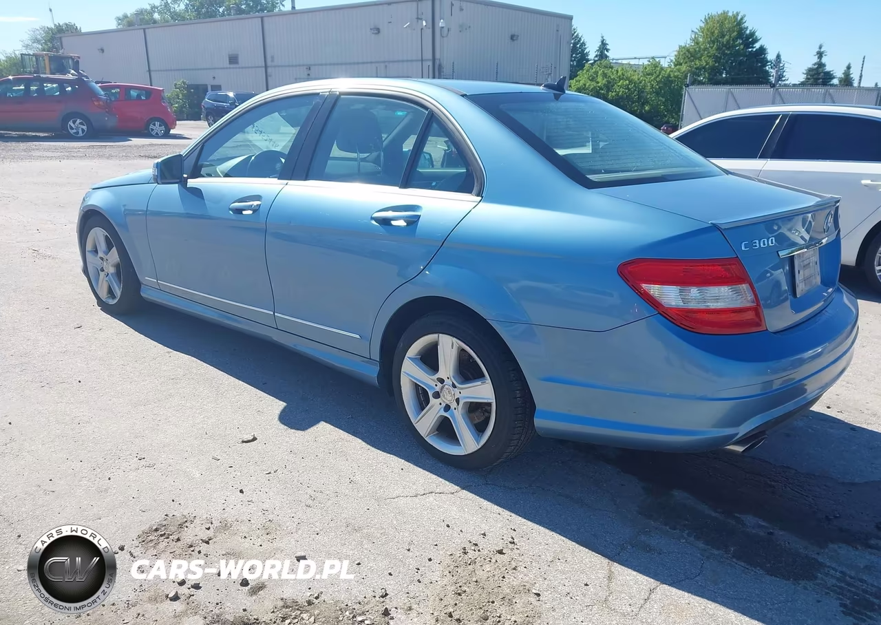 2011 Mercedes-Benz C 300 Luxury 4Matic-Sport 4Matic VIN:WDDGF8BB3BR173638 - 3