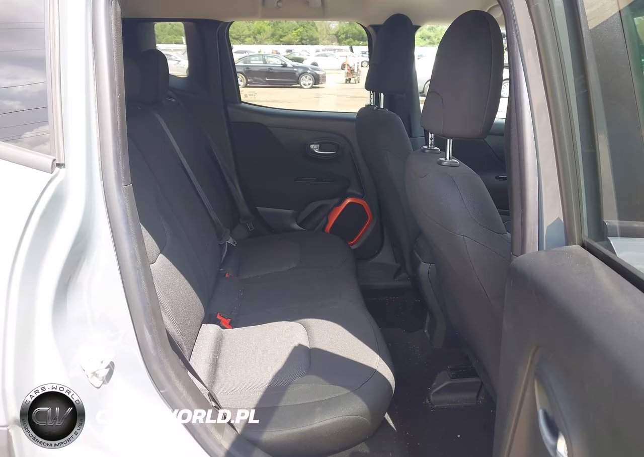 2018 Jeep Renegade Upland Edition 4X4 VIN:ZACCJBAB6JPH25605 - 8